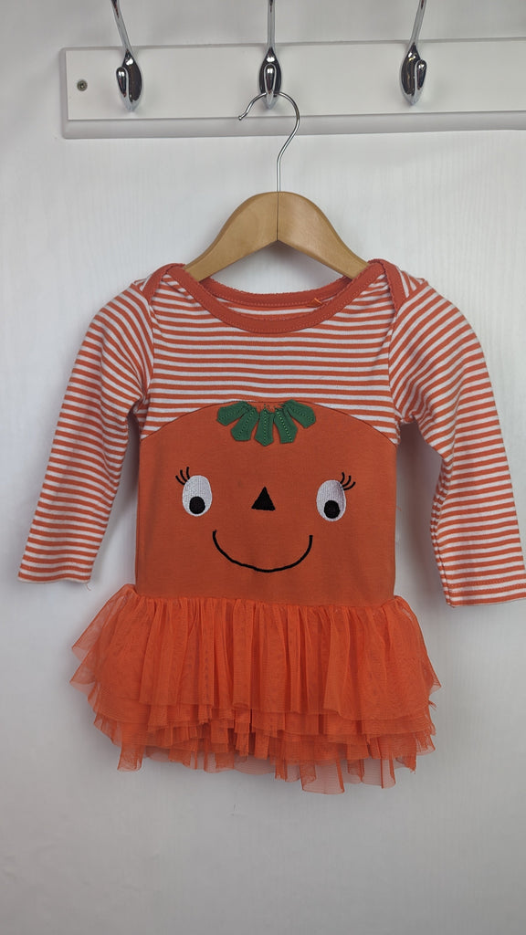 TU Pumpkin Bodysuit & Tights - Girls 9-12 Months TU Used, Preloved, Preworn Baby, Girls & Boys Clothes. Kids & Children's second hand Clothing UK Online. Cheap affordable. Brands including Next, Joules, Nutmeg Morrisons, TU, F&F, H&M.