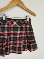 TU Red Plaid Fleece Skirt - Girls 2 - 3 Years - Little Ones Preloved. Second Hand Children's & Preloved Baby, Kids, Girls & Boys Clothes. UK online