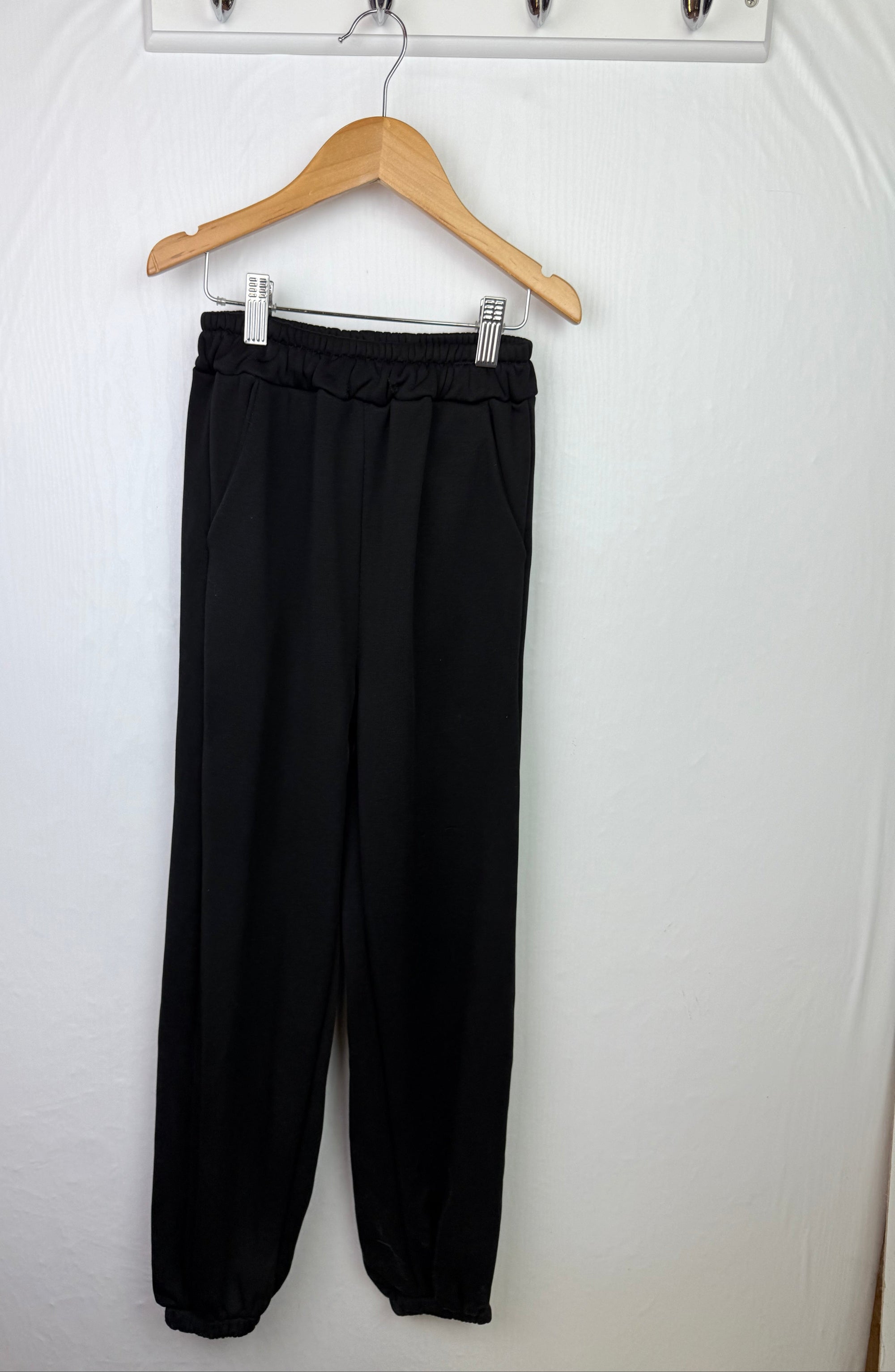 Unbranded Black Jogging Bottoms - Unisex 10 - 11 Years - Little Ones Preloved. Second Hand Children's & Preloved Baby, Kids, Girls & Boys Clothes. UK online