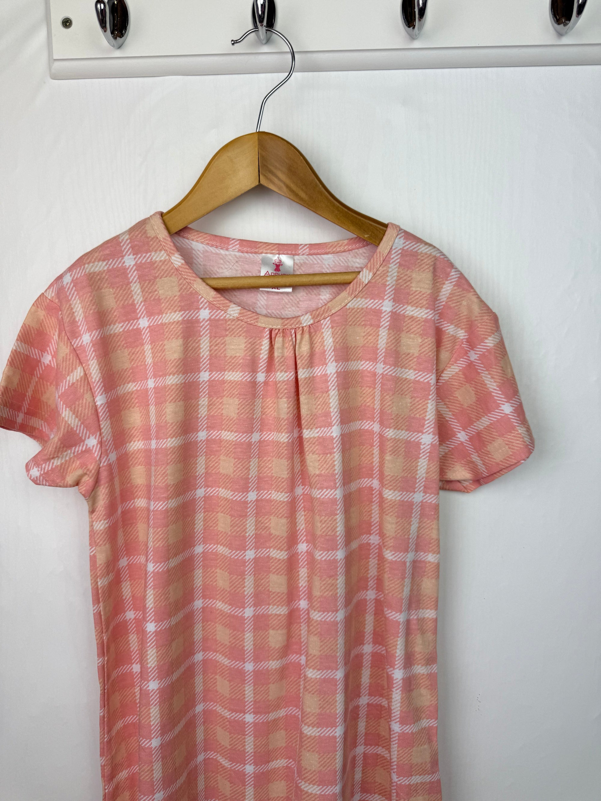 Unbranded Checked Dress - Girls 8 - 10 Years - Little Ones Preloved. Second Hand Children's & Preloved Baby, Kids, Girls & Boys Clothes. UK online