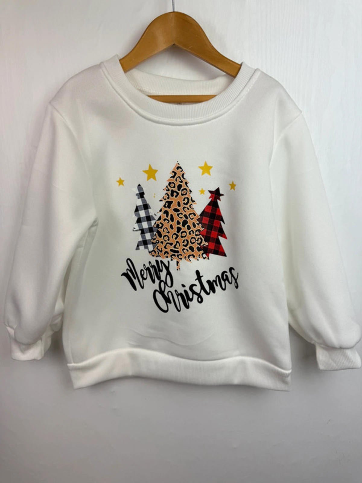 Unbranded Christmas Jumper - Unisex 8 - 10 Years - Little Ones Preloved. Second Hand Children's & Preloved Baby, Kids, Girls & Boys Clothes. UK online