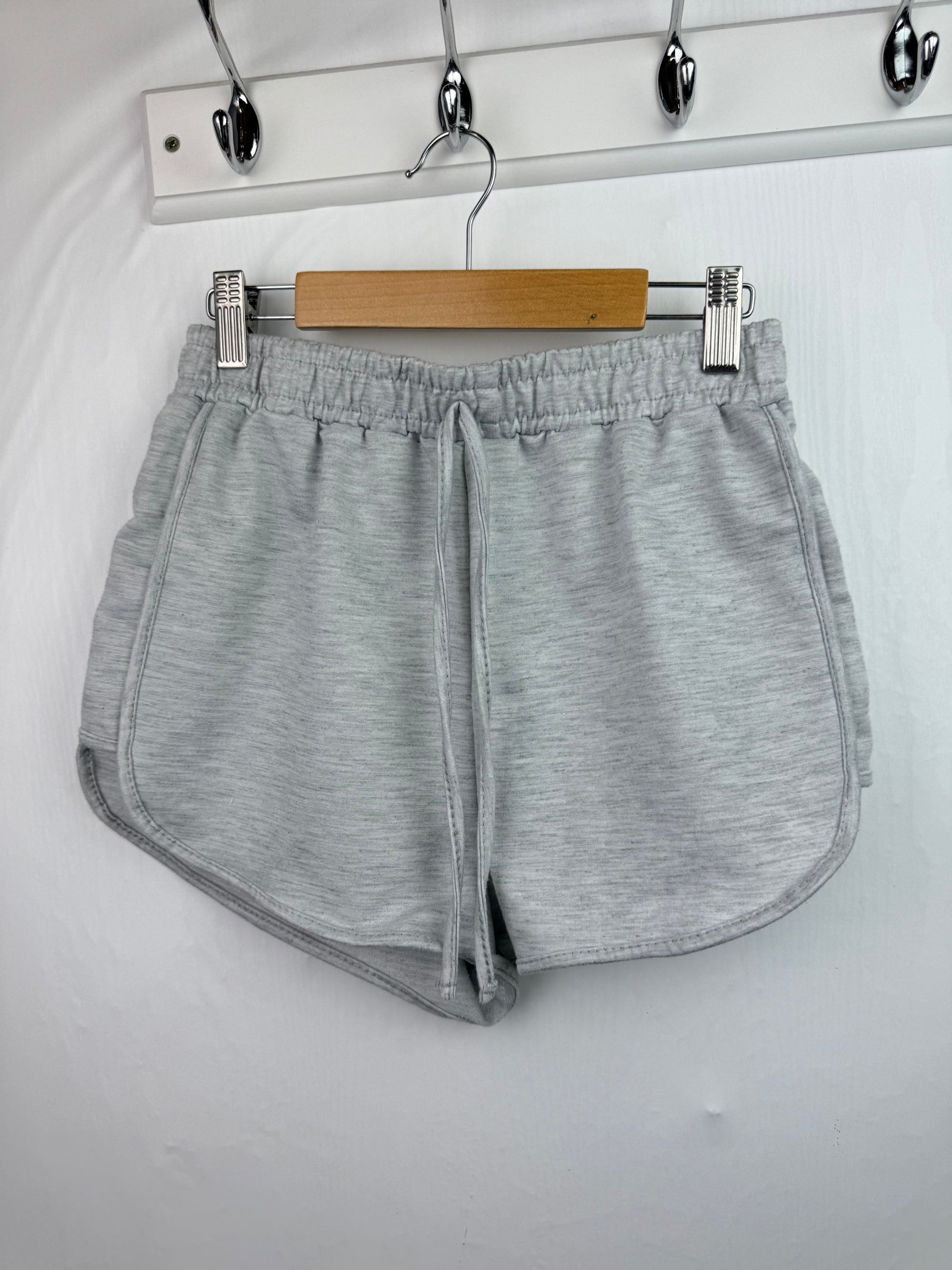 Unbranded Grey Shorts - Girls 12 - 13 Years - Little Ones Preloved. Second Hand Children's & Preloved Baby, Kids, Girls & Boys Clothes. UK online