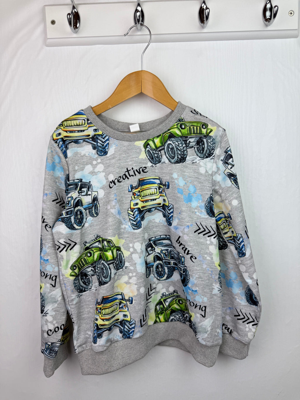 Unbranded Monster Truck Jumper - Boys 5 - 6 Years - Little Ones Preloved. Second Hand Children's & Preloved Baby, Kids, Girls & Boys Clothes. UK online