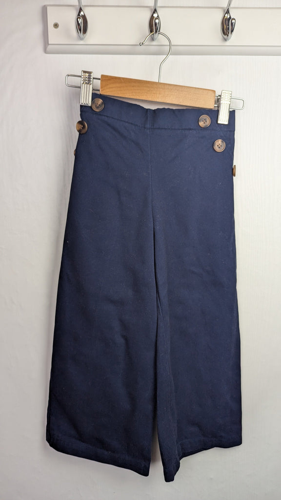 Unbranded Navy Wide Leg Button Trousers - Unisex 5-6 Years Little Ones Preloved Used, Preloved, Preworn & Second Hand Baby, Kids & Children's Clothing UK Online. Cheap affordable. Brands including Next, Joules, Nutmeg Morrisons, TU, F&F, H&M.