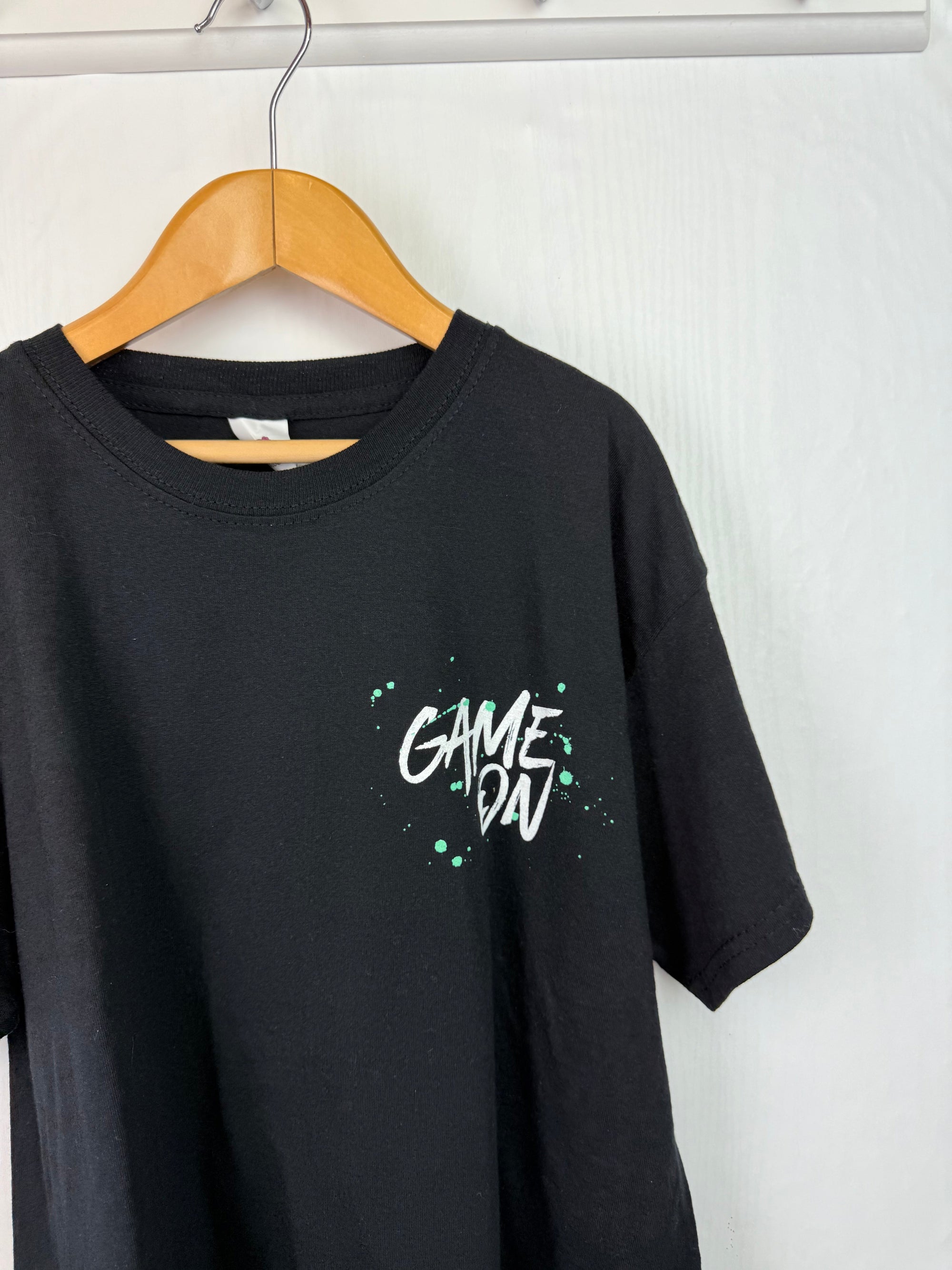 Unbranded Player 1 Top - Boys 9 - 11 Years - Little Ones Preloved. Second Hand Children's & Preloved Baby, Kids, Girls & Boys Clothes. UK online