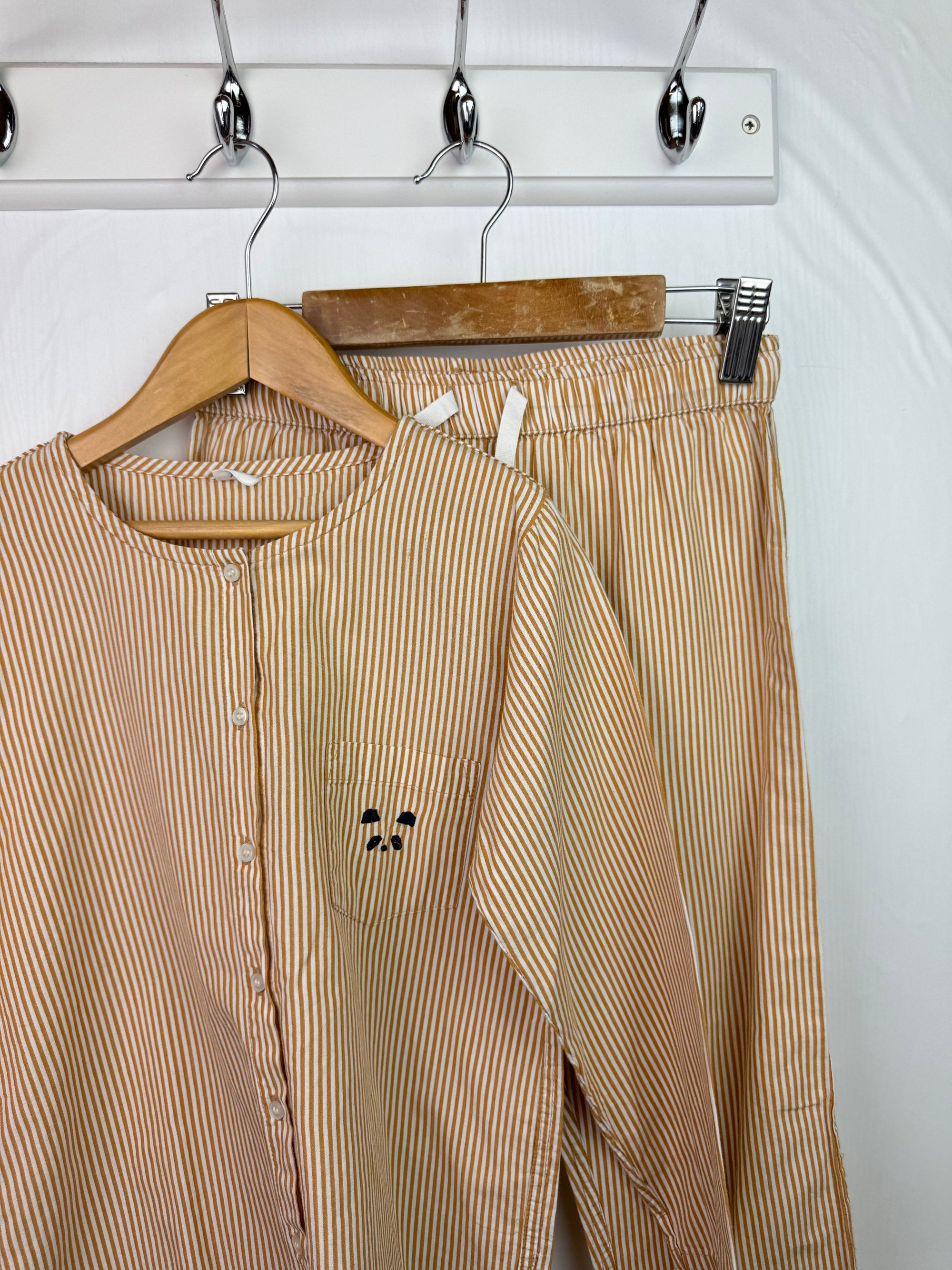 Unbranded Striped Panda Pyjama Set - Unisex 8 Years - Little Ones Preloved. Second Hand Children's & Preloved Baby, Kids, Girls & Boys Clothes. UK online