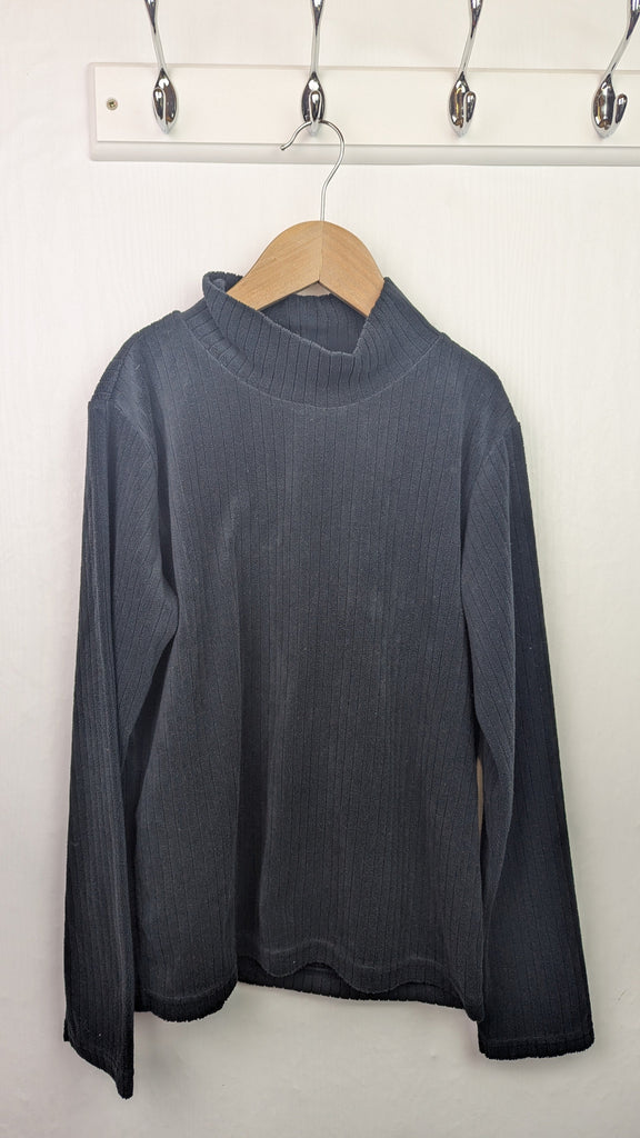 Uniqlo Black Ribbed Fleece Top - Girls 11-12 Years Little Ones Preloved Used, Preloved, Preworn Baby, Girls & Boys Clothes. Kids & Children's second hand Clothing UK Online. Cheap affordable. Brands including Next, Joules, Nutmeg Morrisons, TU, F&F, H&M.