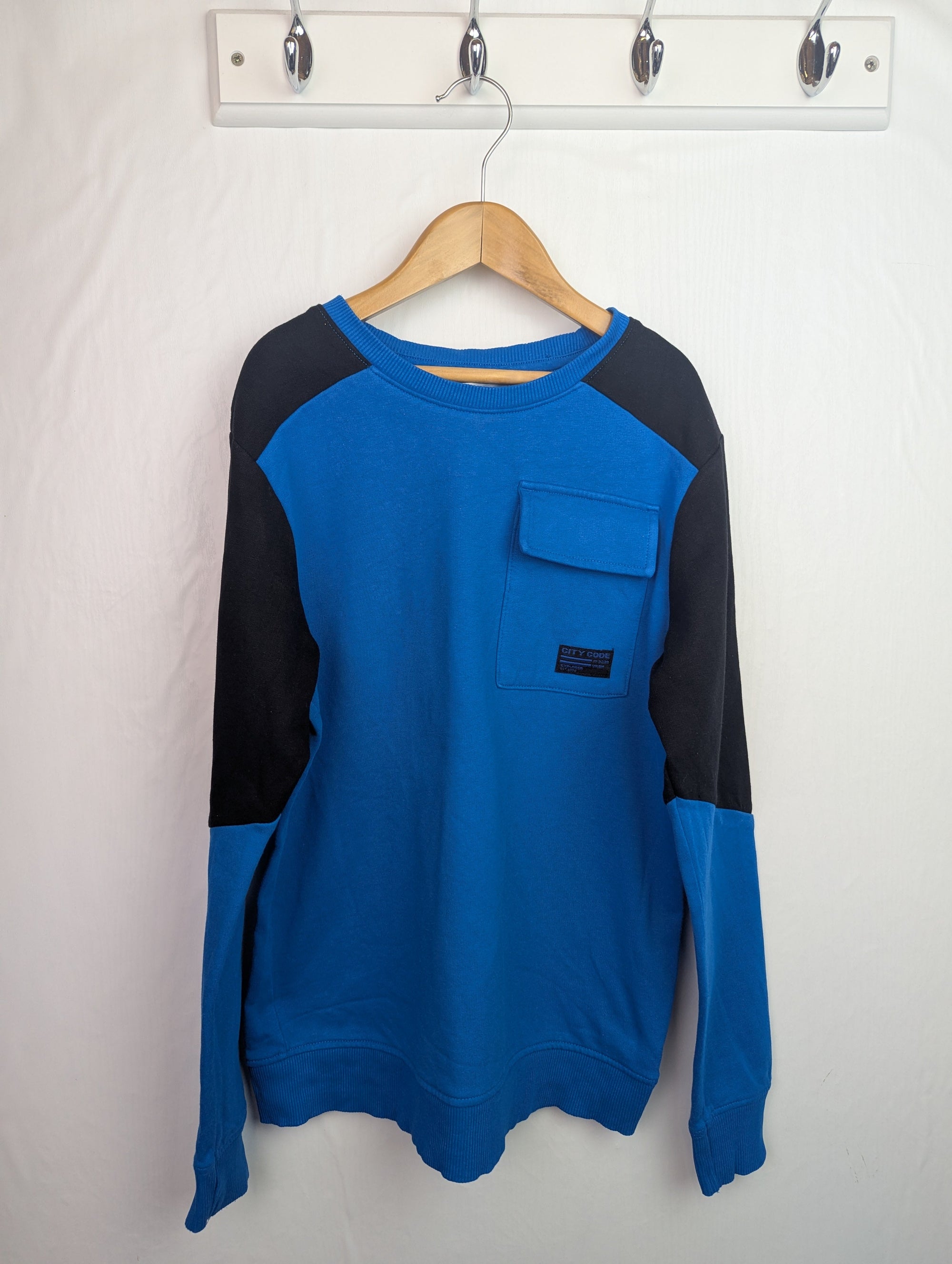 V by Very Blue Jumper - Boys 11 Years - Little Ones Preloved. Second Hand Children's & Preloved Baby, Kids, Girls & Boys Clothes. UK online
