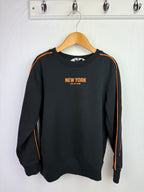 V by Very New York Jumper - Boys 8 Years - Little Ones Preloved. Second Hand Children's & Preloved Baby, Kids, Girls & Boys Clothes. UK online