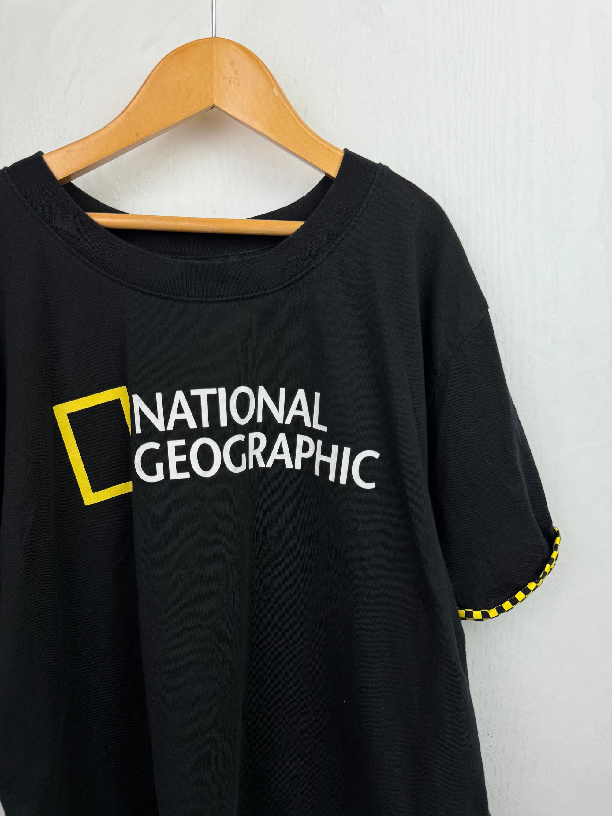 Vans National Geographic Crop Top - Ladies Small - Little Ones Preloved. Second Hand Children's & Preloved Baby, Kids, Girls & Boys Clothes. UK online