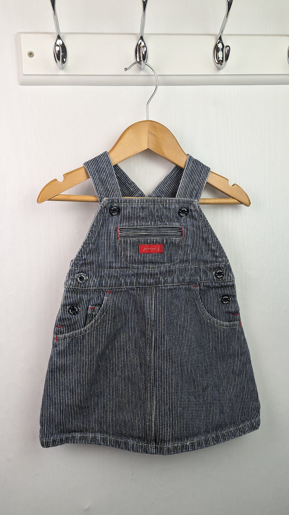 VINTAGE Junior Jasper Conran Dungaree Dress - Girls 6-9 Months Jasper Conran Used, Preloved, Preworn & Second Hand Baby, Kids & Children's Clothing UK Online. Cheap affordable. Brands including Next, Joules, Nutmeg Morrisons, TU, F&F, H&M.