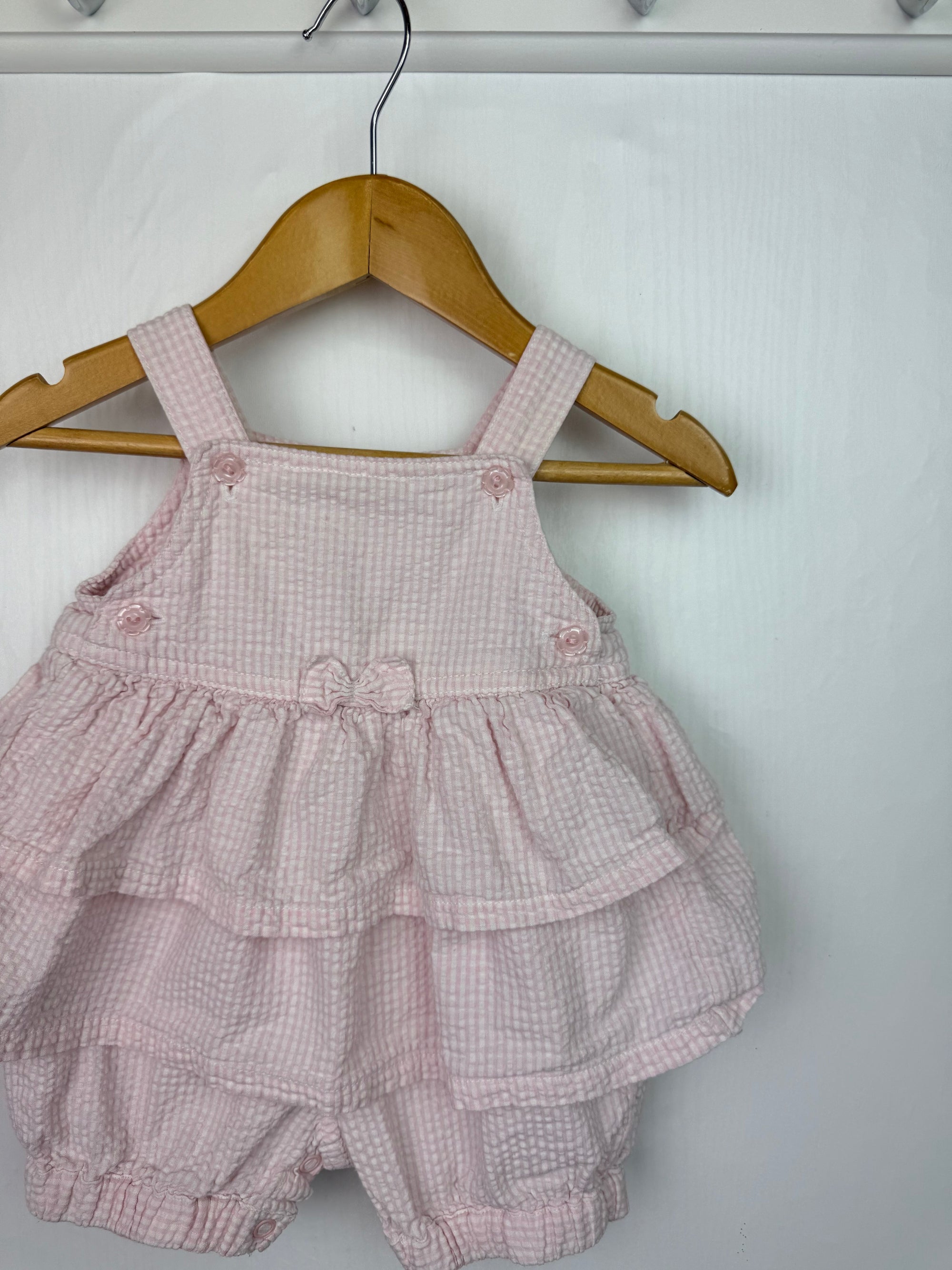 Vintage Mothercare Ruffle Romper - Girls 0 - 1 Month - Little Ones Preloved. Second Hand Children's & Preloved Baby, Kids, Girls & Boys Clothes. UK online