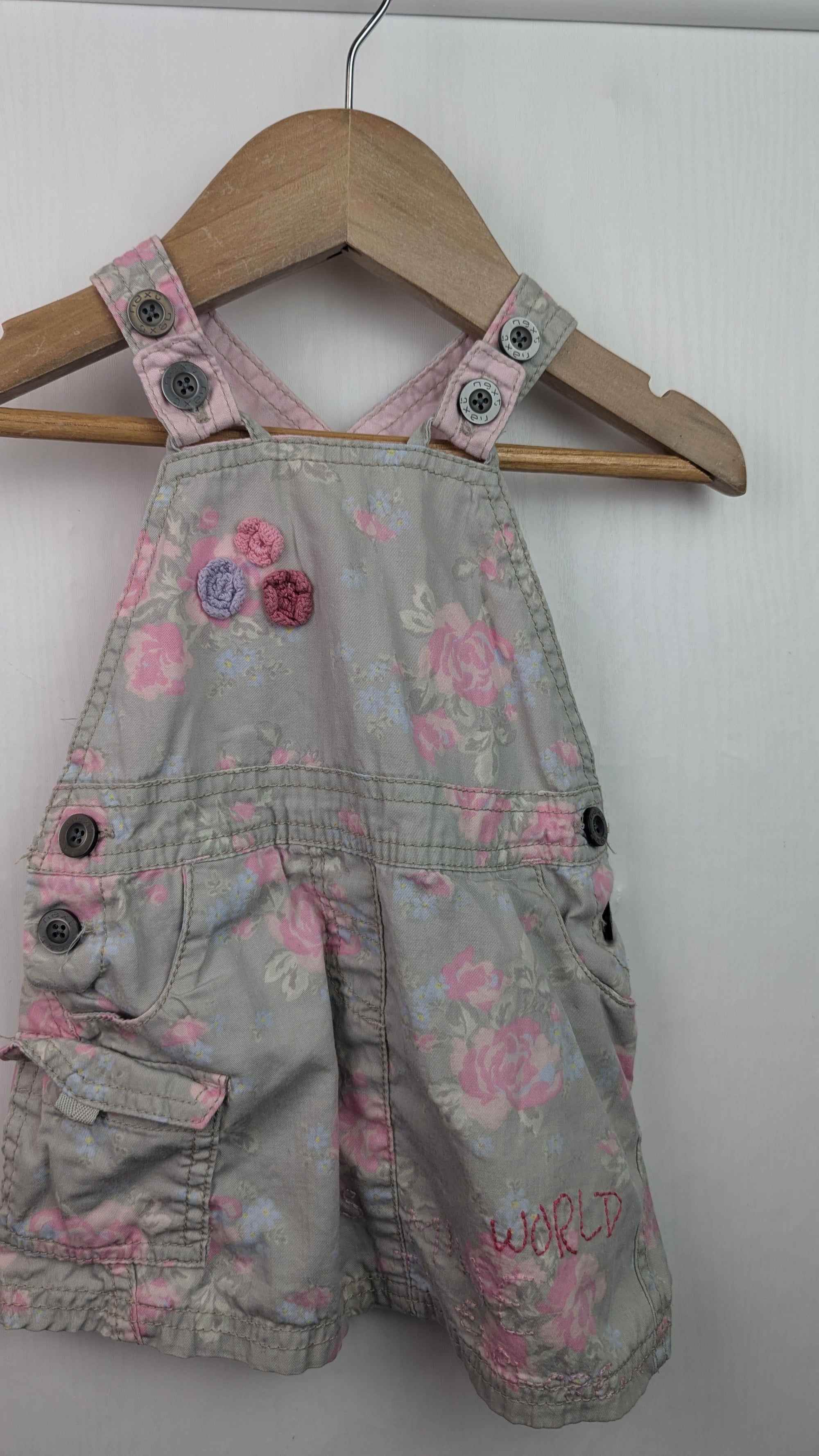 VINTAGE Next Floral Dungaree Dress - Girls 6 - 9 months - Little Ones Preloved. Second Hand Children's & Preloved Baby, Kids, Girls & Boys Clothes. UK online
