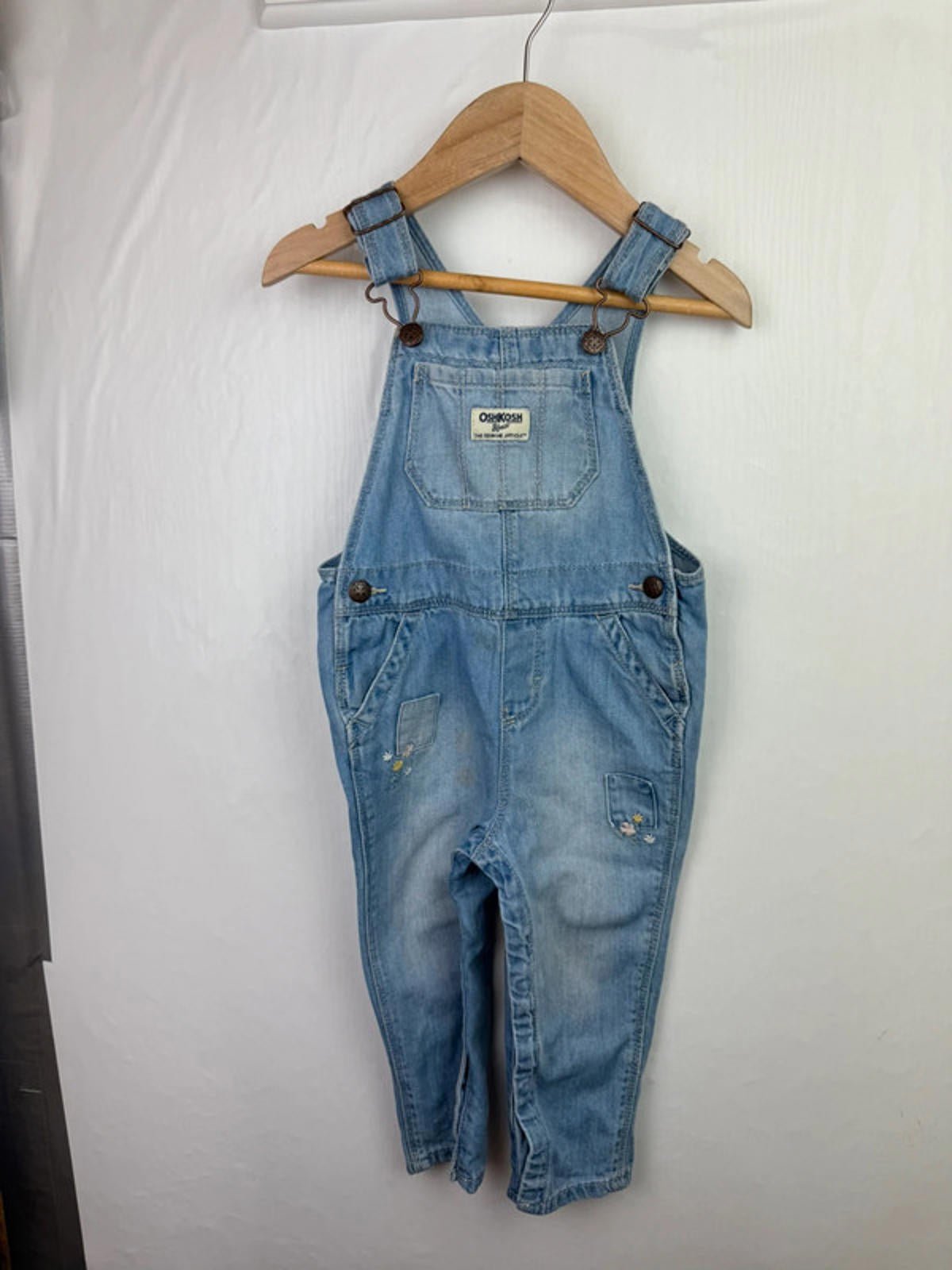 Vintage Oshkosh Denim Floral Dungarees - Girls 18 Months - Little Ones Preloved. Second Hand Children's & Preloved Baby, Kids, Girls & Boys Clothes. UK online