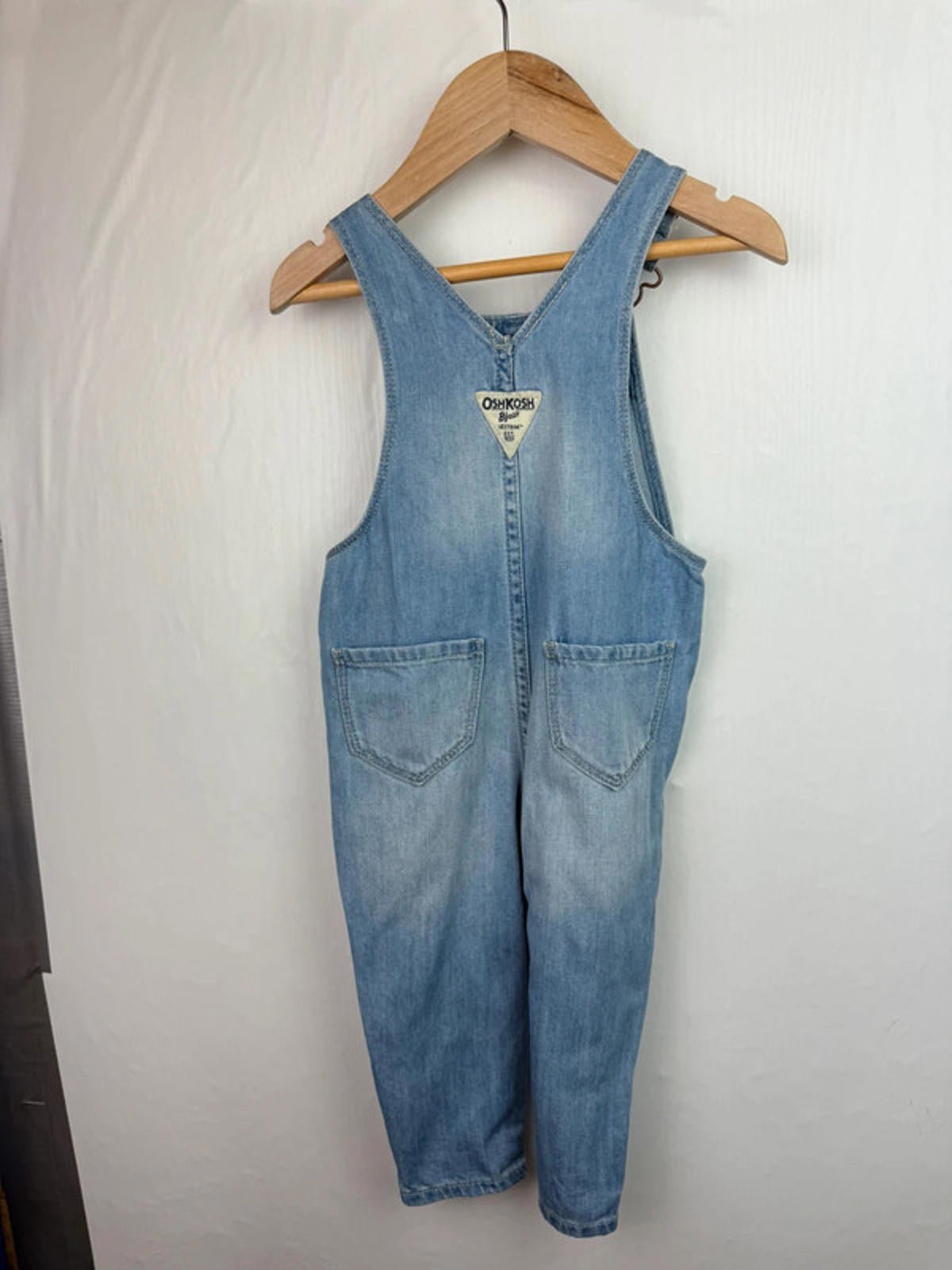 Vintage Oshkosh Denim Floral Dungarees - Girls 18 Months - Little Ones Preloved. Second Hand Children's & Preloved Baby, Kids, Girls & Boys Clothes. UK online