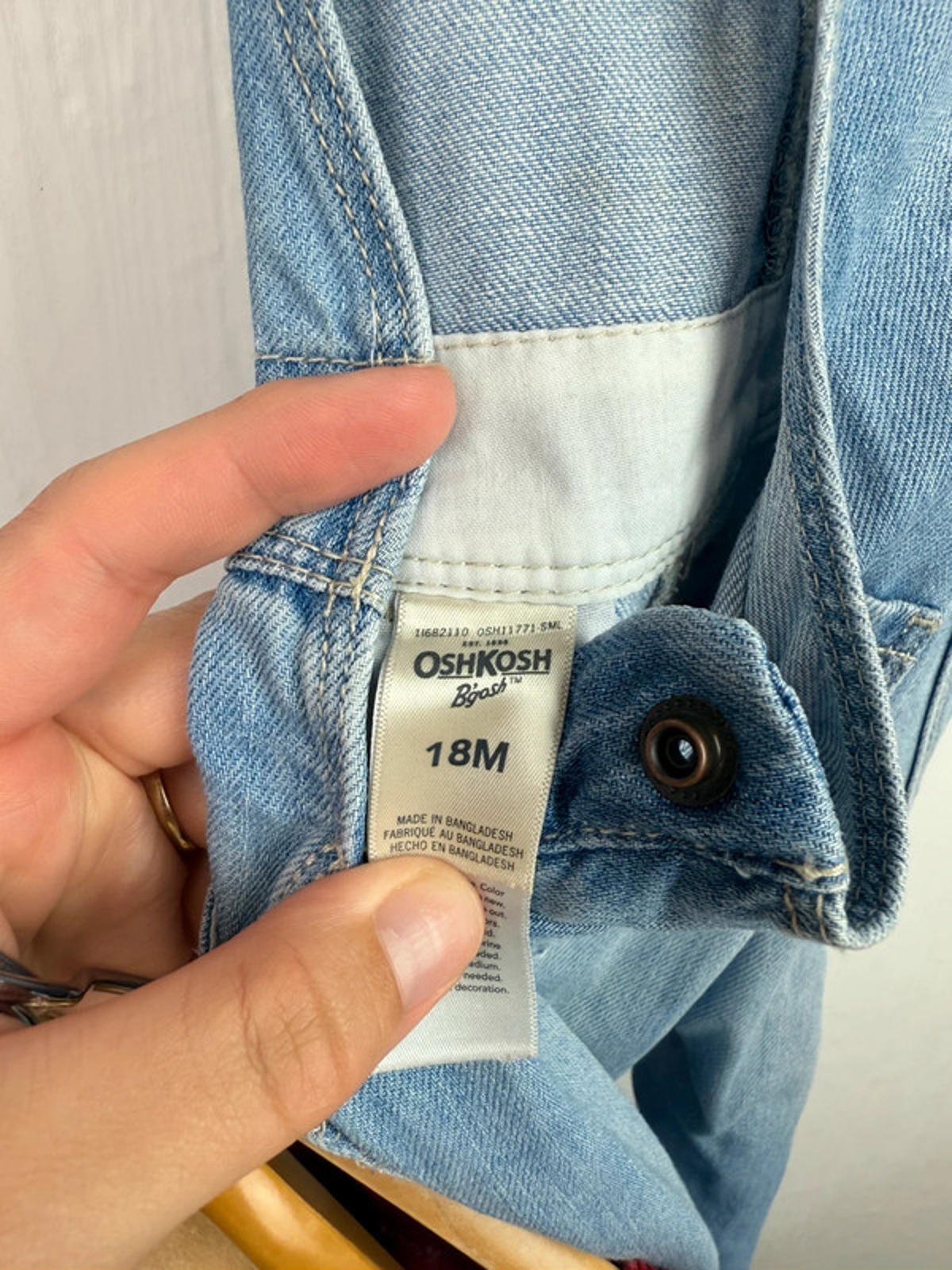 Vintage Oshkosh Denim Floral Dungarees - Girls 18 Months - Little Ones Preloved. Second Hand Children's & Preloved Baby, Kids, Girls & Boys Clothes. UK online