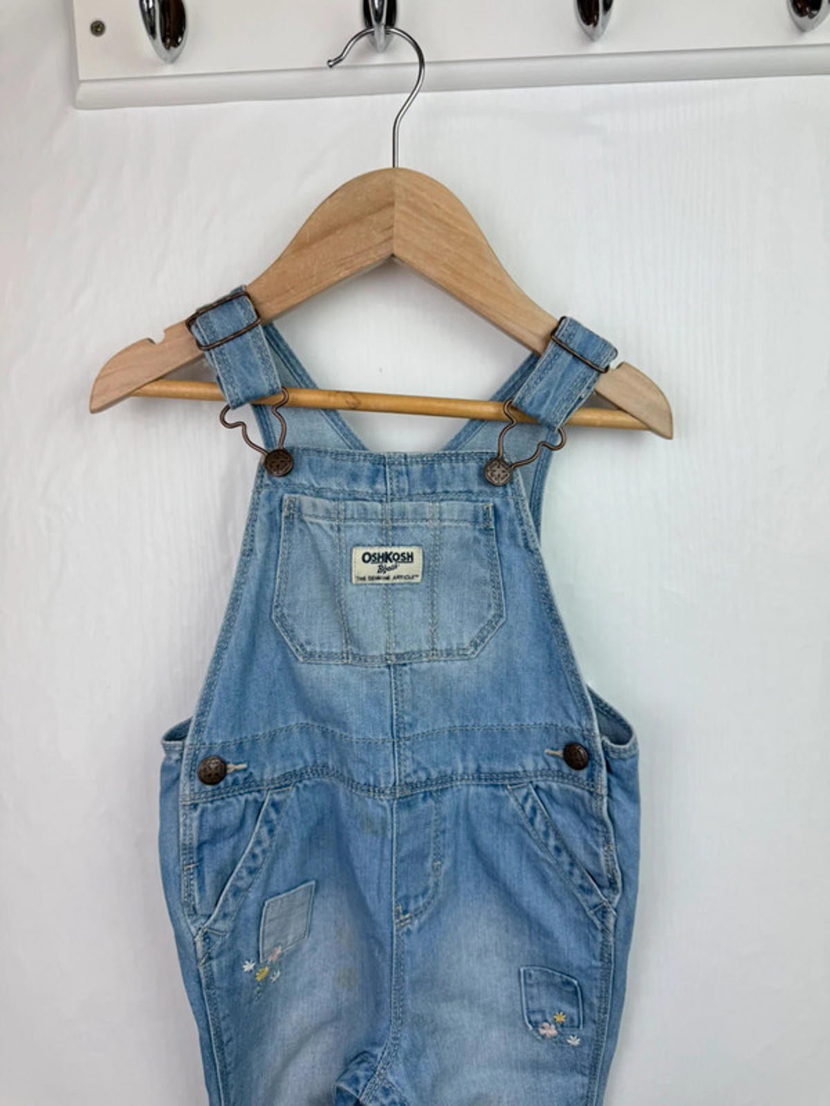 Vintage Oshkosh Denim Floral Dungarees - Girls 18 Months - Little Ones Preloved. Second Hand Children's & Preloved Baby, Kids, Girls & Boys Clothes. UK online