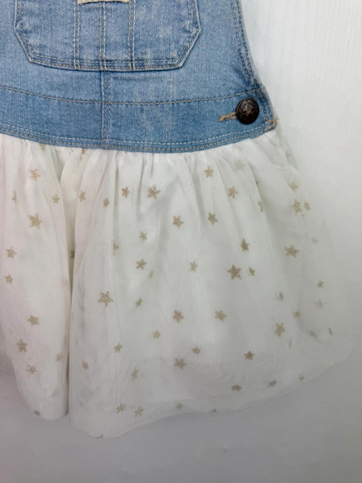Vintage OshKosh Dungaree Dress White & Gold Stars - 2T - Little Ones Preloved. Second Hand Children's & Preloved Baby, Kids, Girls & Boys Clothes. UK online
