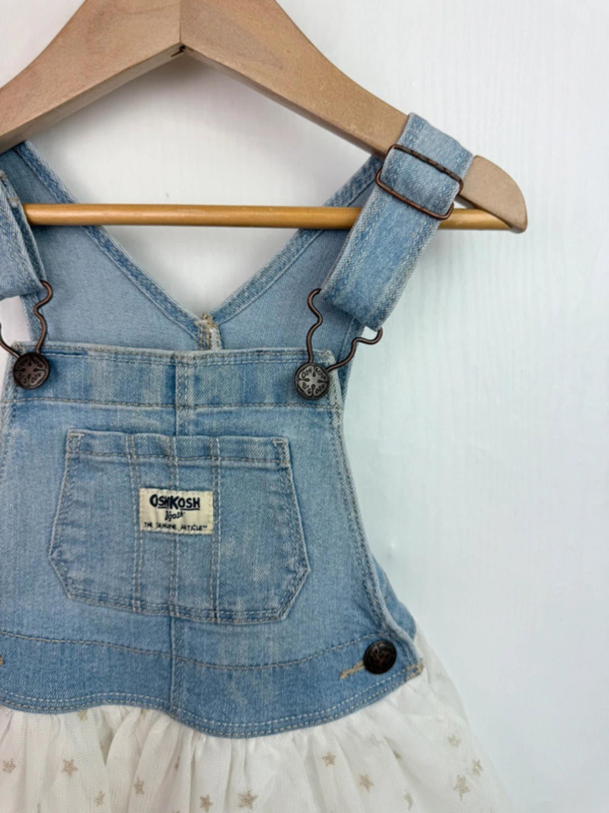 Vintage OshKosh Dungaree Dress White & Gold Stars - 2T - Little Ones Preloved. Second Hand Children's & Preloved Baby, Kids, Girls & Boys Clothes. UK online