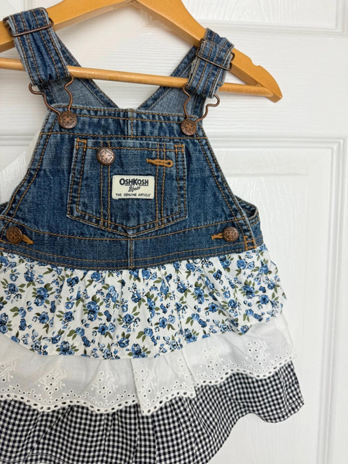 Vintage Oshkosh Floral Dungaree Dress - Girls 12 Months - Little Ones Preloved. Second Hand Children's & Preloved Baby, Kids, Girls & Boys Clothes. UK online