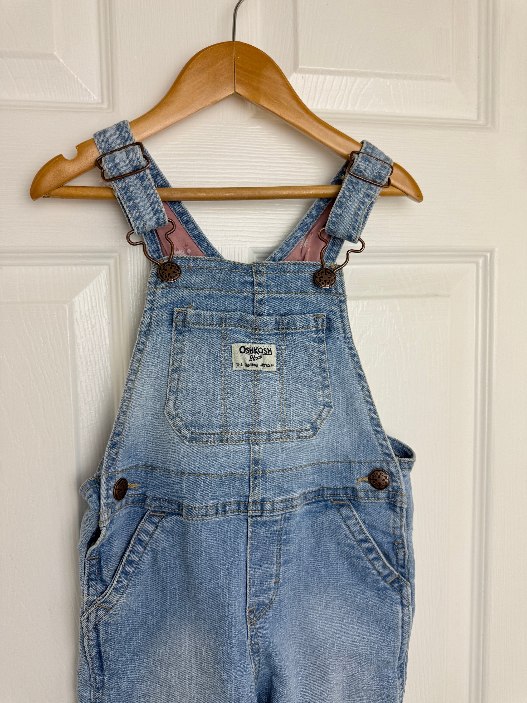 Vintage Oshkosh Floral Lined Dungarees - Girls 3 Years - Little Ones Preloved. Second Hand Children's & Preloved Baby, Kids, Girls & Boys Clothes. UK online