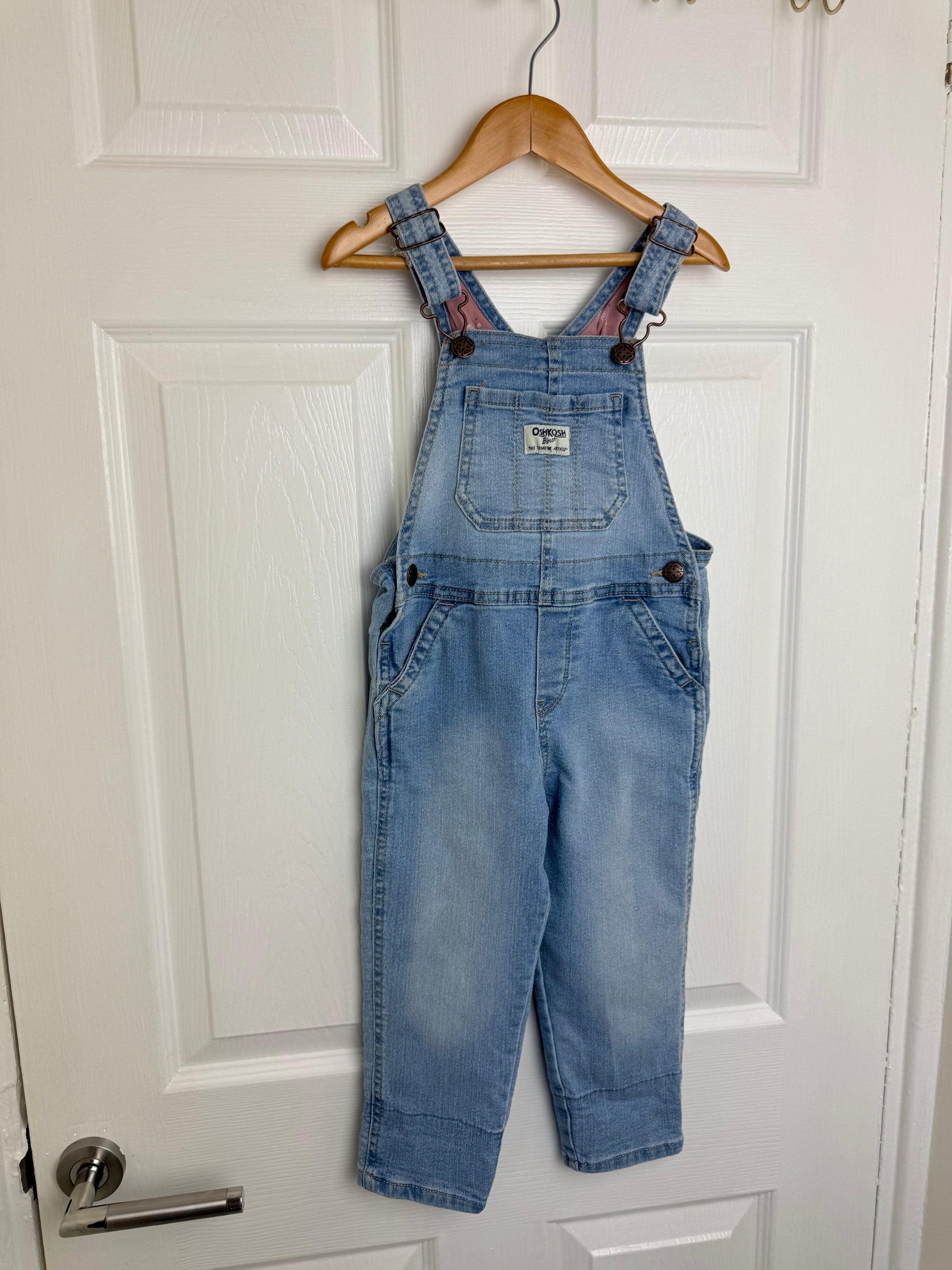 Vintage Oshkosh Floral Lined Dungarees - Girls 3 Years - Little Ones Preloved. Second Hand Children's & Preloved Baby, Kids, Girls & Boys Clothes. UK online