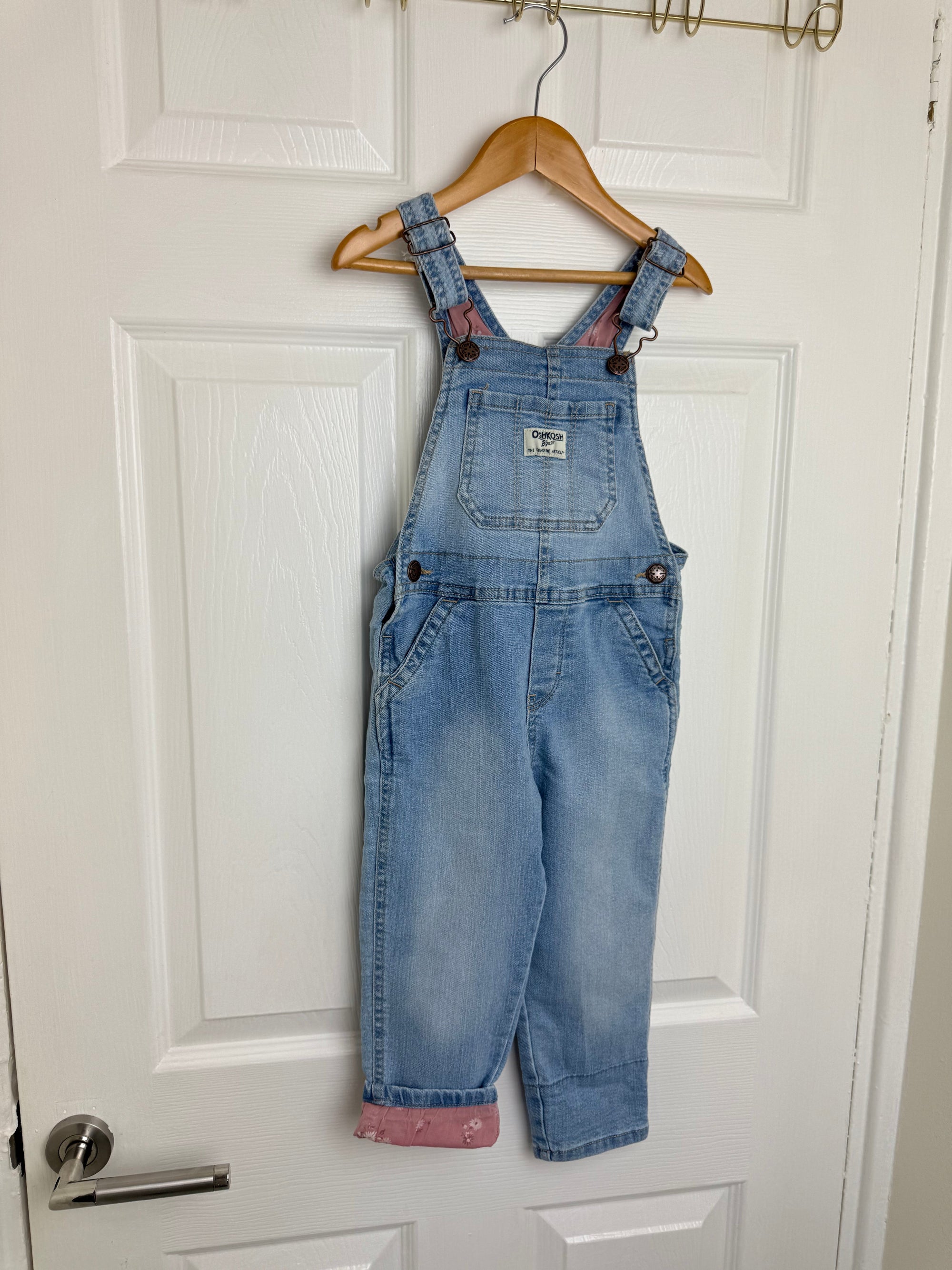 Vintage Oshkosh Floral Lined Dungarees - Girls 3 Years - Little Ones Preloved. Second Hand Children's & Preloved Baby, Kids, Girls & Boys Clothes. UK online