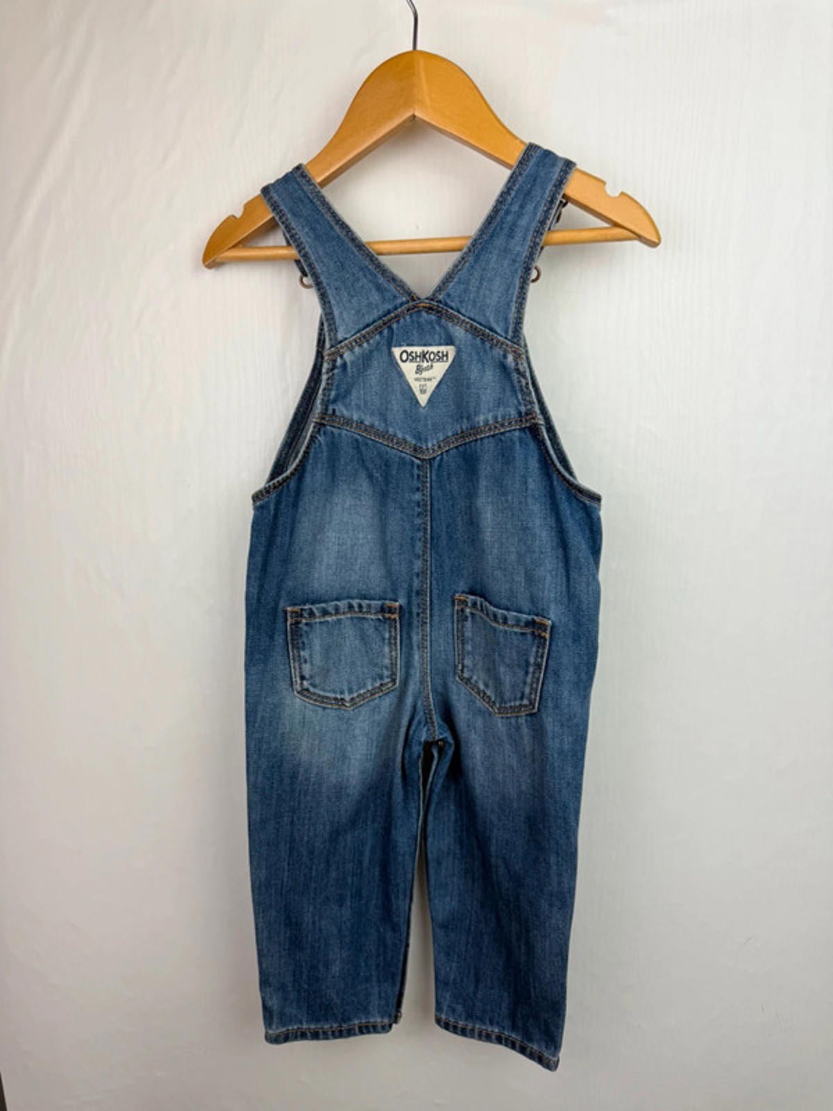 Vintage Oshkosh Heart Dungarees - Girls 12 Months - Little Ones Preloved. Second Hand Children's & Preloved Baby, Kids, Girls & Boys Clothes. UK online