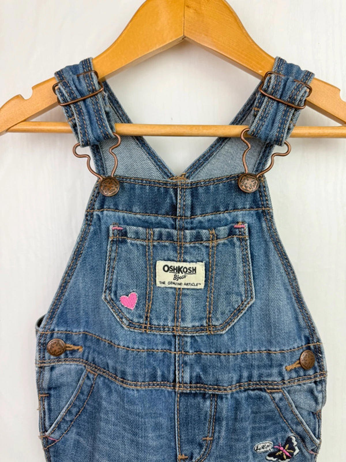 Vintage Oshkosh Heart Dungarees - Girls 12 Months - Little Ones Preloved. Second Hand Children's & Preloved Baby, Kids, Girls & Boys Clothes. UK online