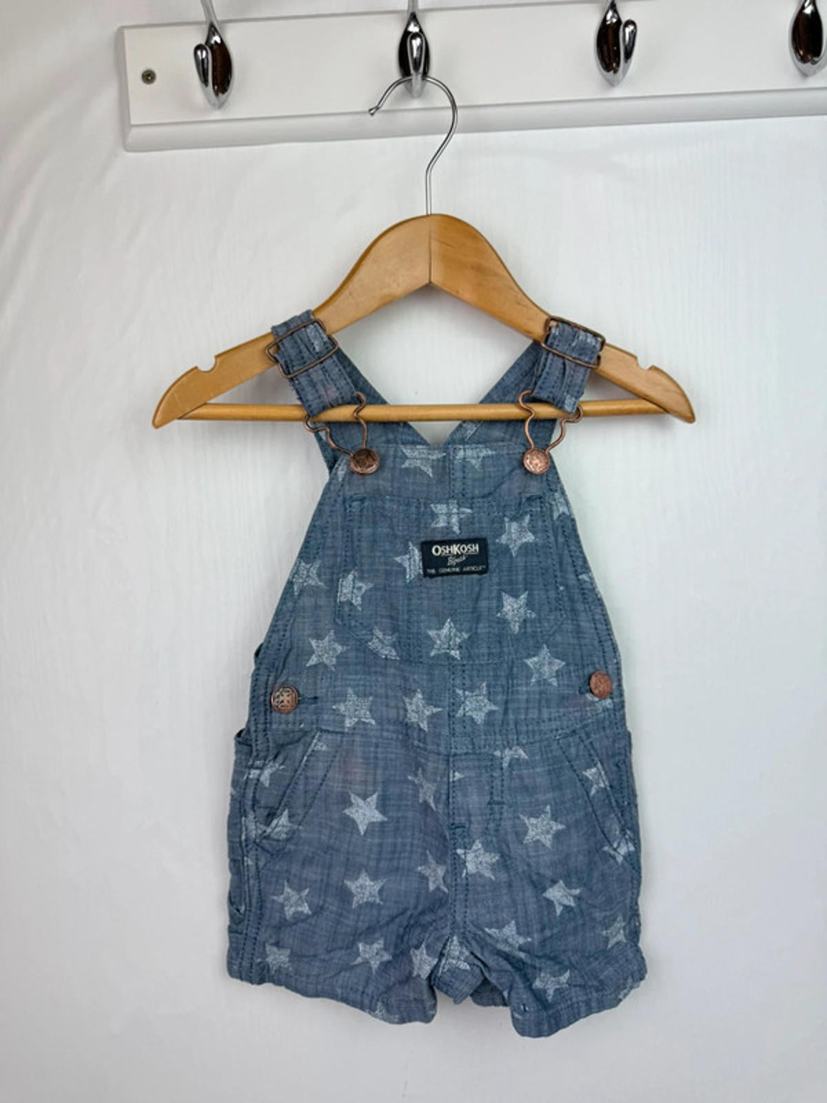 Vintage Oshkosh Star Shortall Dungarees - Boys 6 Months - Little Ones Preloved. Second Hand Children's & Preloved Baby, Kids, Girls & Boys Clothes. UK online