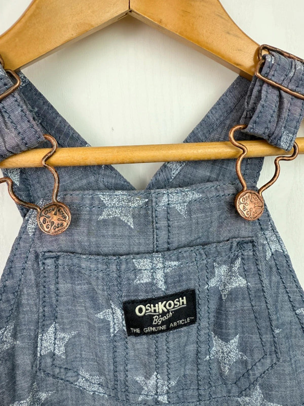 Vintage Oshkosh Star Shortall Dungarees - Boys 6 Months - Little Ones Preloved. Second Hand Children's & Preloved Baby, Kids, Girls & Boys Clothes. UK online