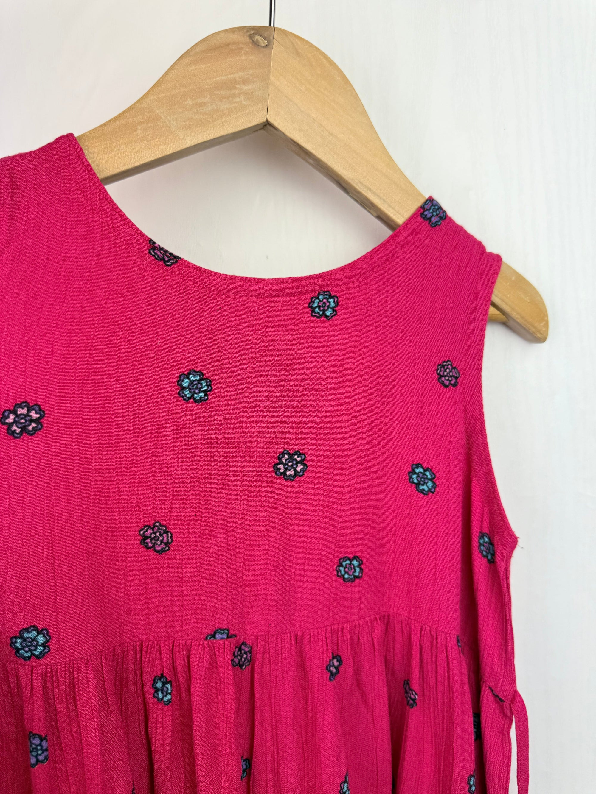 Vintage Tesco Pink Floral Dress - Girls 3 - 4 Years - Little Ones Preloved. Second Hand Children's & Preloved Baby, Kids, Girls & Boys Clothes. UK online