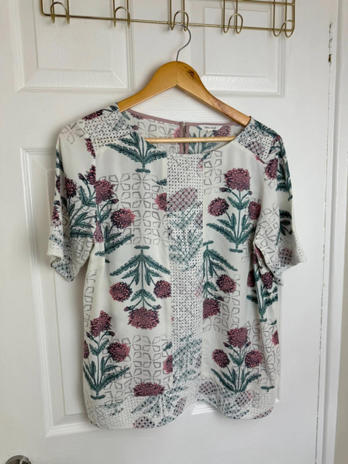 White Stuff Floral Eyelet Print Short sleeve top - Ladies size 14 - Little Ones Preloved. Second Hand Children's & Preloved Baby, Kids, Girls & Boys Clothes. UK online