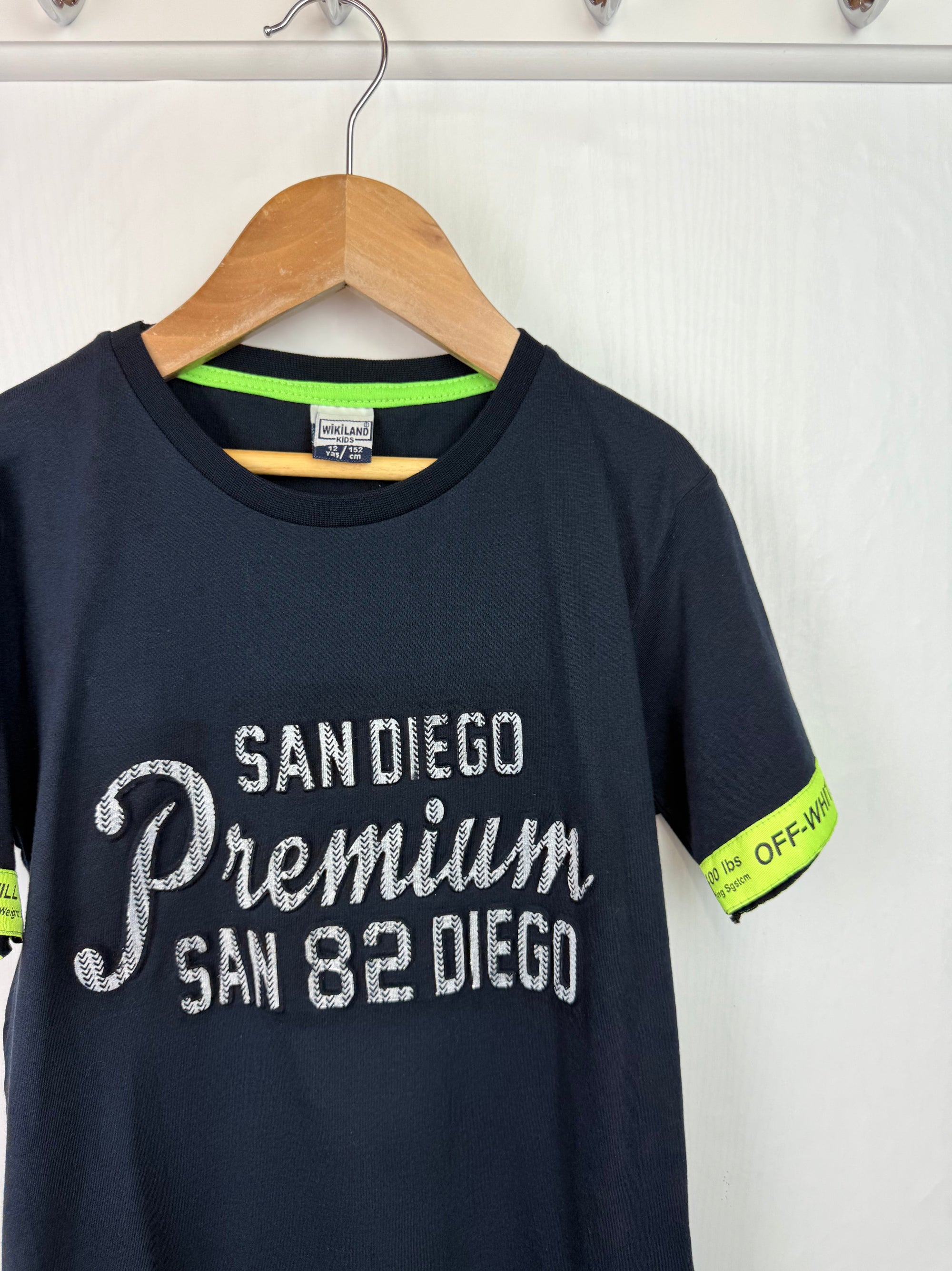 Wikiland Kids Short Sleeve Top - Boys 12 Years - Little Ones Preloved. Second Hand Children's & Preloved Baby, Kids, Girls & Boys Clothes. UK online