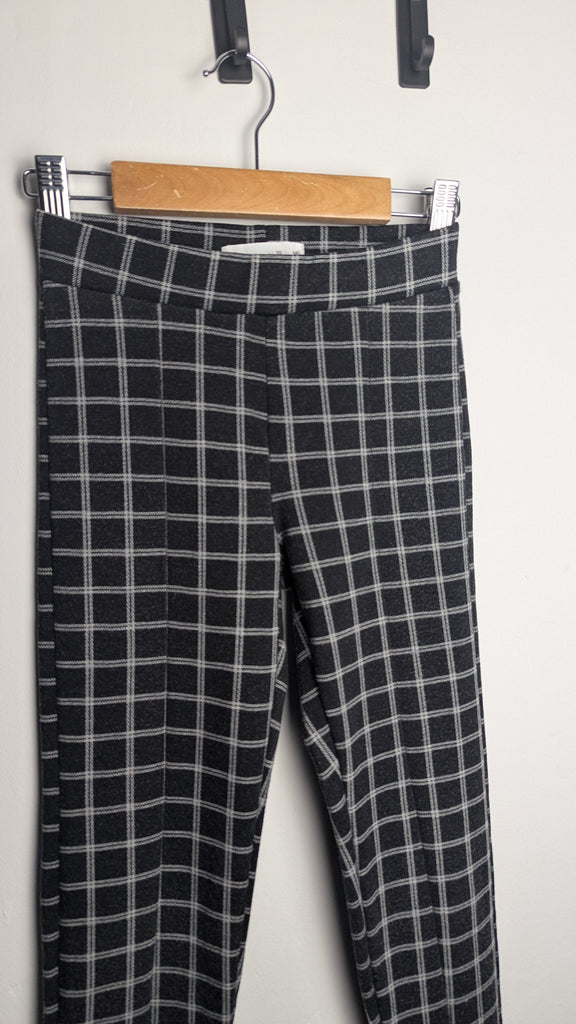 Zara Black & White Checked Leggings - Girls 10 Years Little Ones Preloved Used, Preloved, Preworn Baby, Girls & Boys Clothes. Kids & Children's second hand Clothing UK Online. Cheap affordable. Brands including Next, Joules, Nutmeg Morrisons, TU, F&F, H&M.