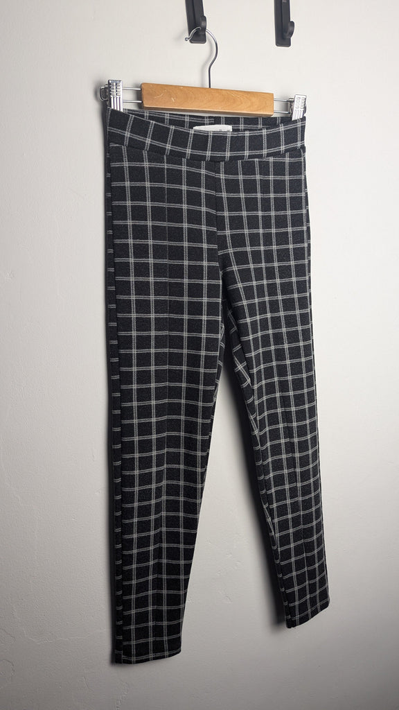 Zara Black & White Checked Leggings - Girls 10 Years Little Ones Preloved Used, Preloved, Preworn Baby, Girls & Boys Clothes. Kids & Children's second hand Clothing UK Online. Cheap affordable. Brands including Next, Joules, Nutmeg Morrisons, TU, F&F, H&M.