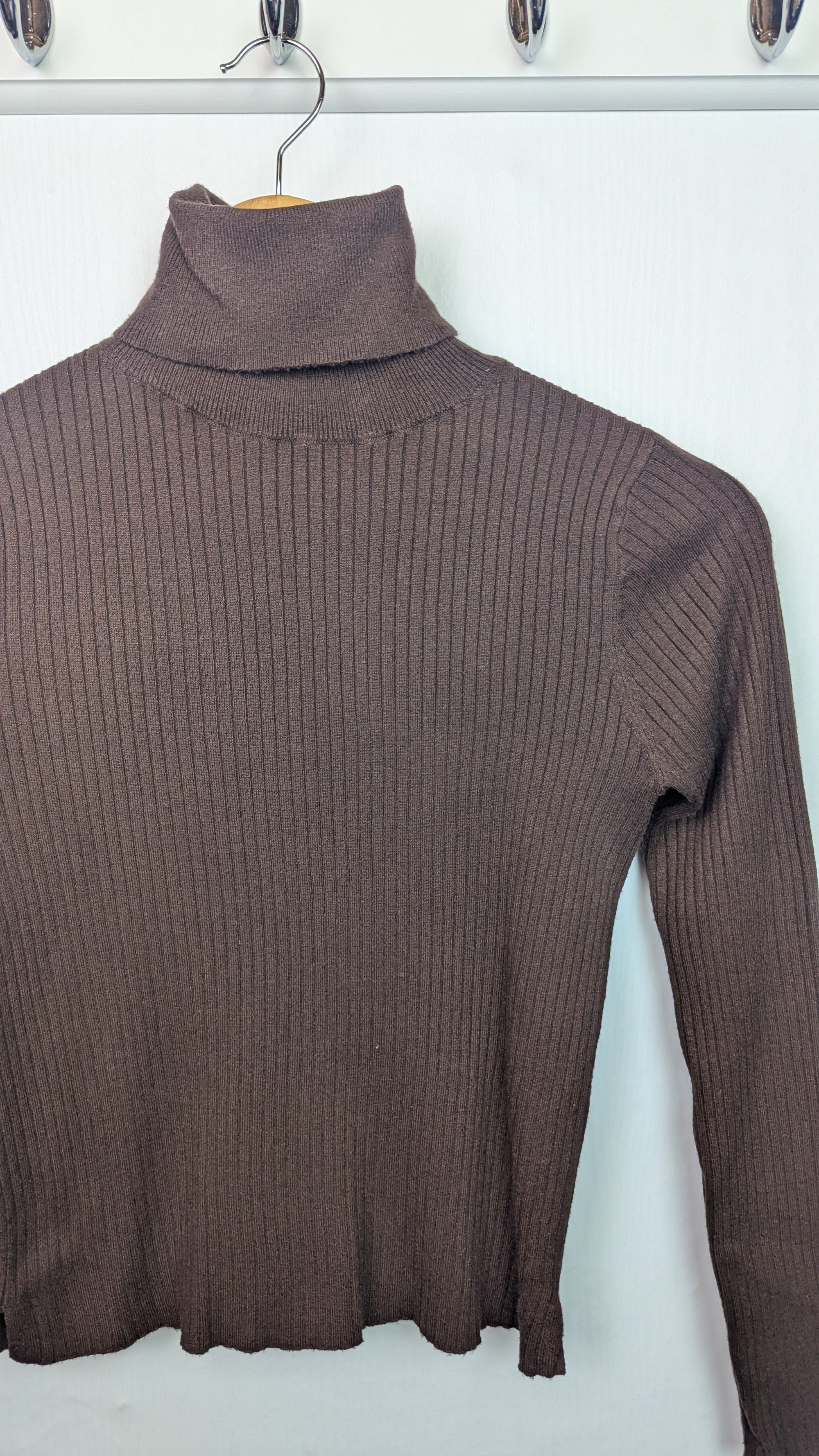 Zara Brown Ribbed Long Sleeve Top - Girls 13 - 14 Years - Little Ones Preloved. Second Hand Children's & Preloved Baby, Kids, Girls & Boys Clothes. UK online