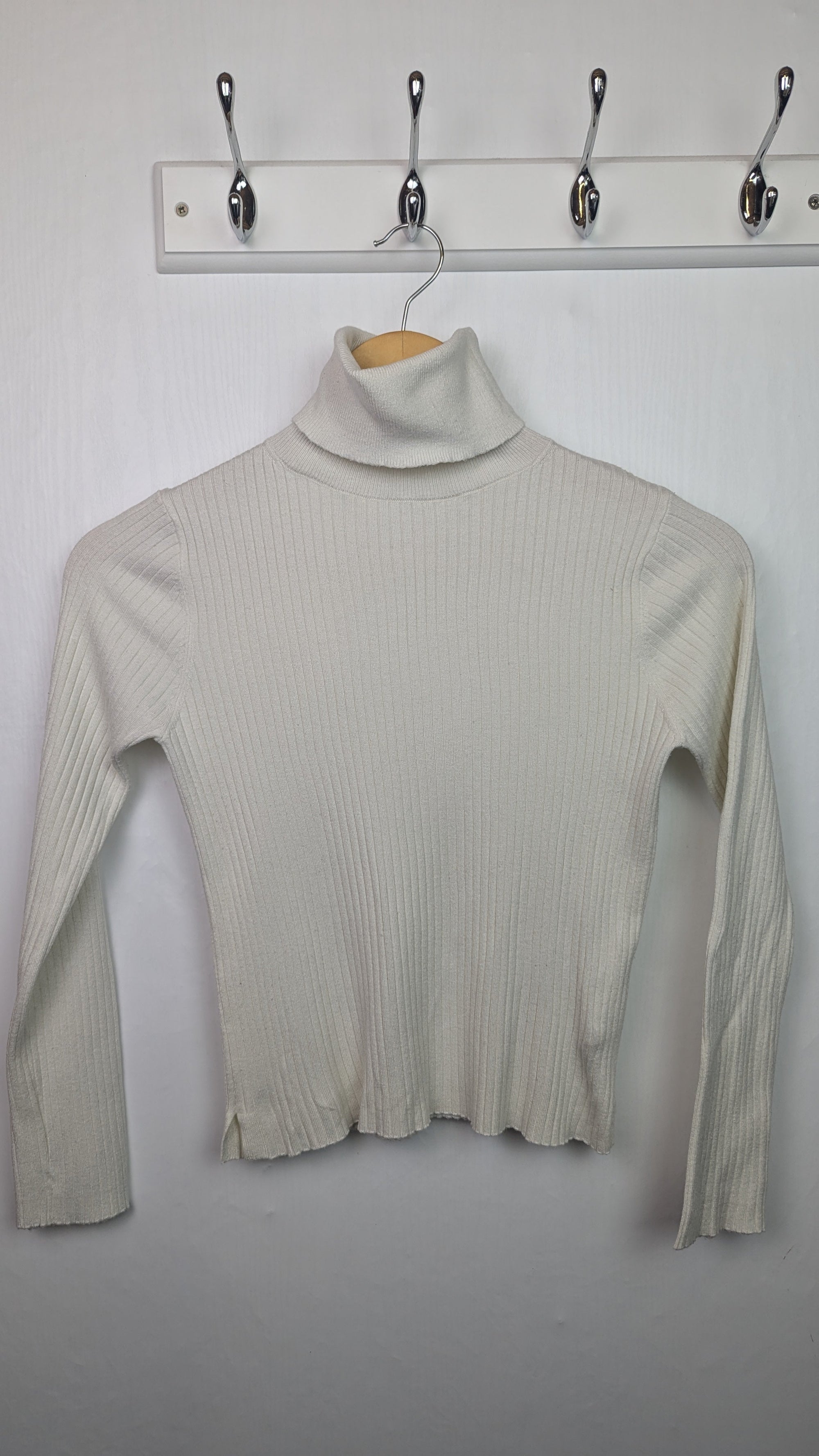 Zara Cream Ribbed Long Sleeve Top - Girls 13 - 14 Years - Little Ones Preloved. Second Hand Children's & Preloved Baby, Kids, Girls & Boys Clothes. UK online