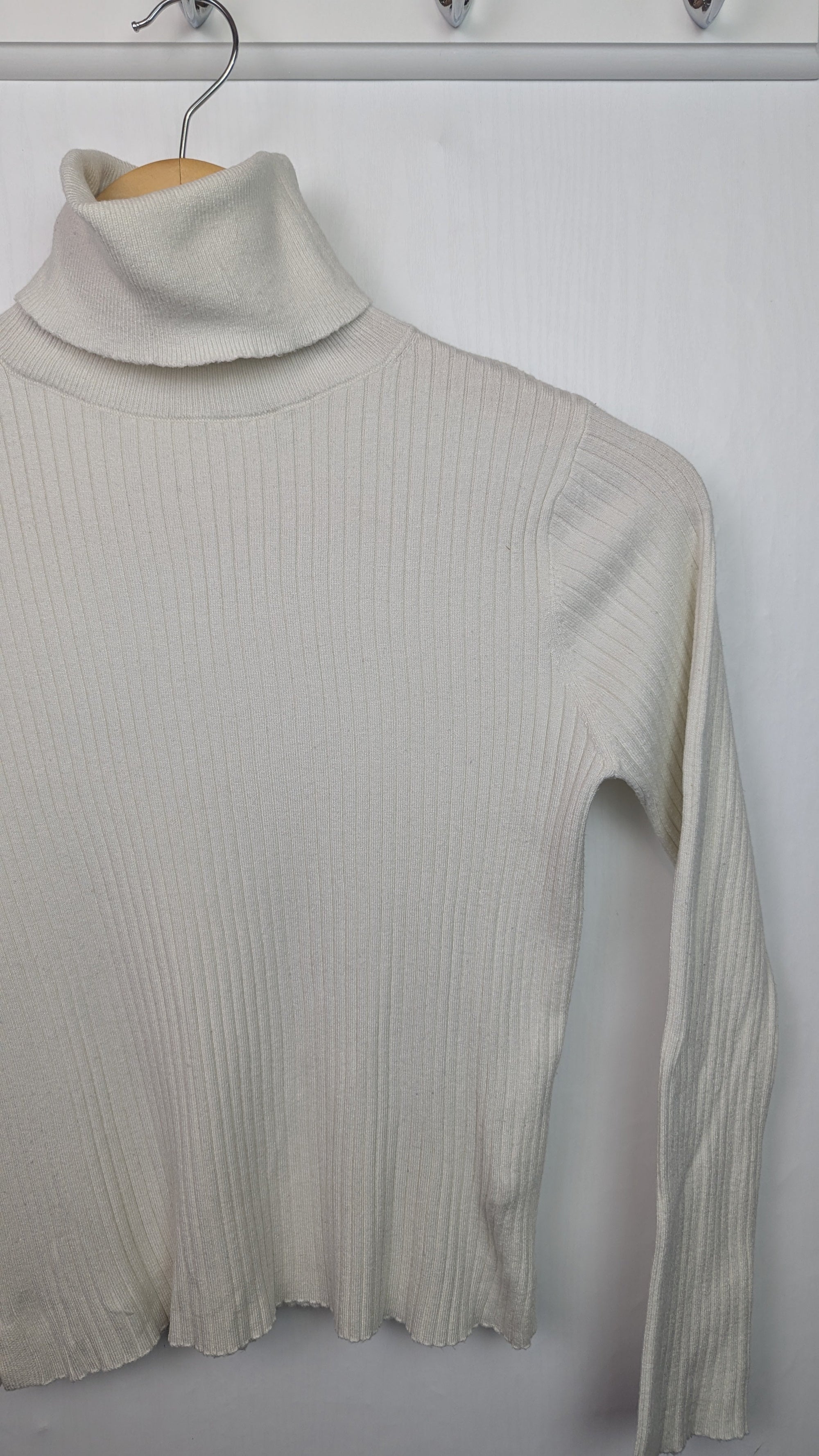 Zara Cream Ribbed Long Sleeve Top - Girls 13 - 14 Years - Little Ones Preloved. Second Hand Children's & Preloved Baby, Kids, Girls & Boys Clothes. UK online