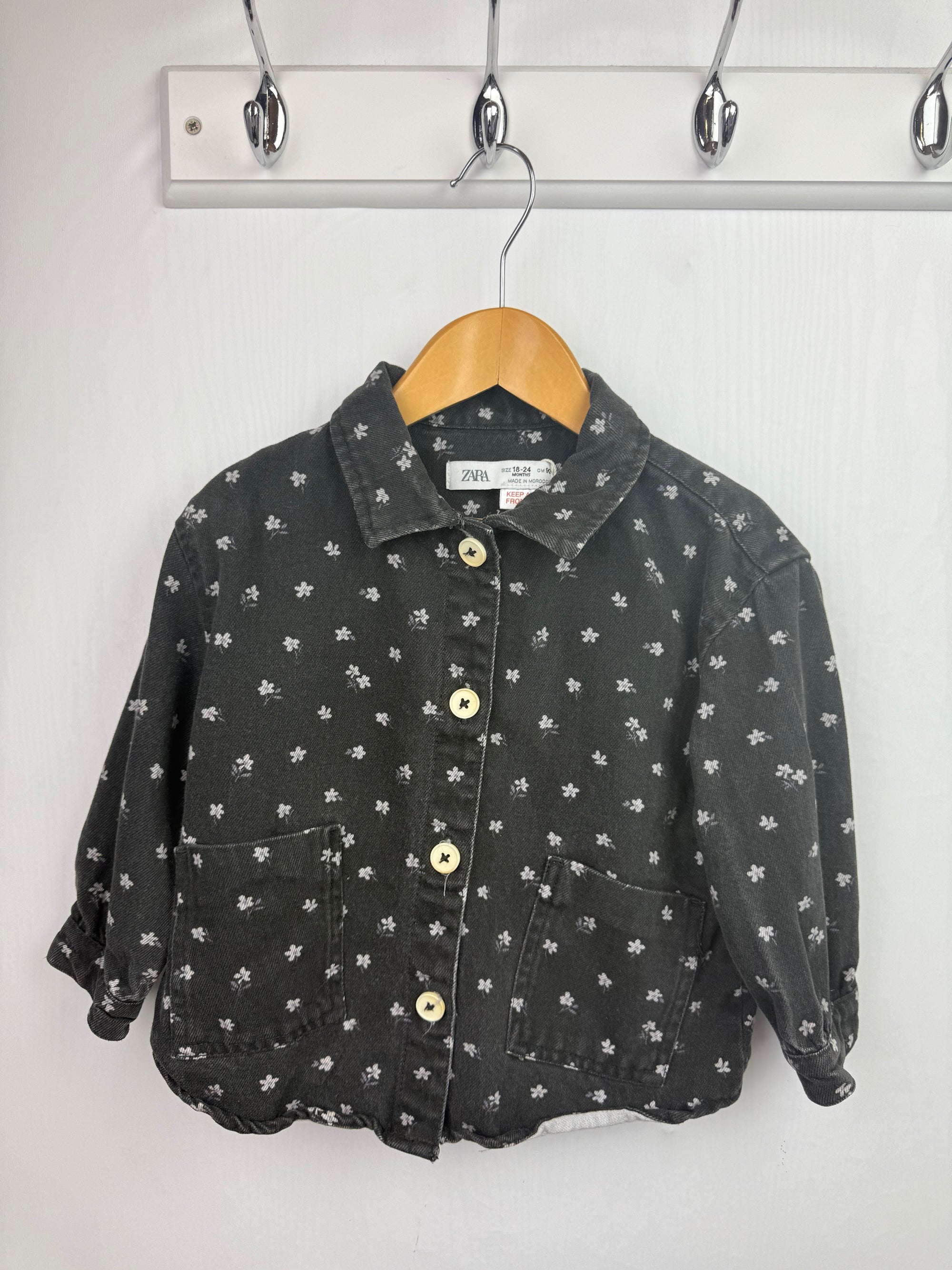 Zara Floral Denim Jacket - Girls 18 - 24 Months - Little Ones Preloved. Second Hand Children's & Preloved Baby, Kids, Girls & Boys Clothes. UK online