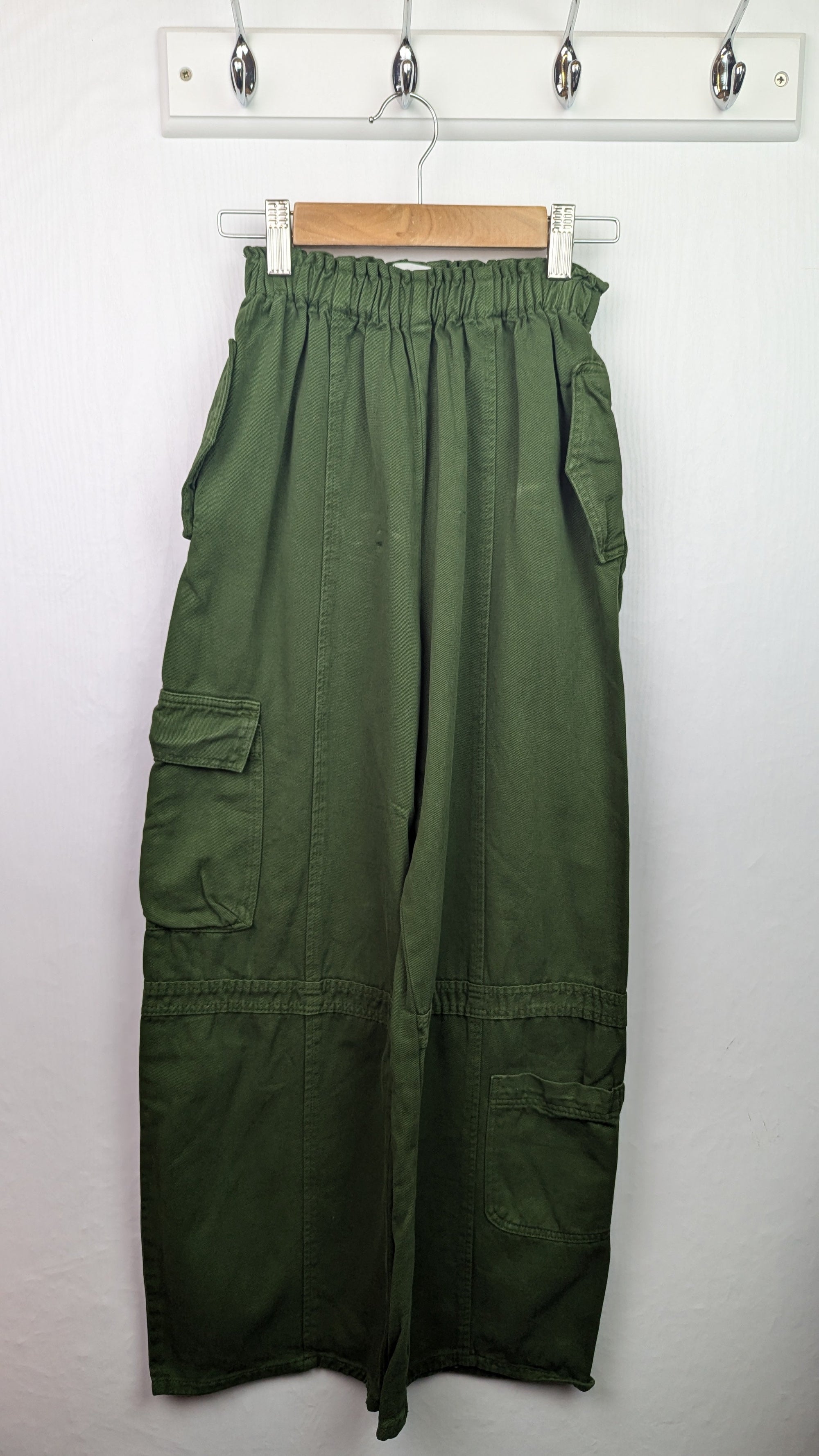 Zara Green Cargo Jeans - Girls 11 - 12 Years - Little Ones Preloved. Second Hand Children's & Preloved Baby, Kids, Girls & Boys Clothes. UK online