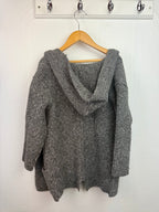 Zara Grey Chunky Hooded Knit Cardigan - Girls 6 Years - Little Ones Preloved. Second Hand Children's & Preloved Baby, Kids, Girls & Boys Clothes. UK online