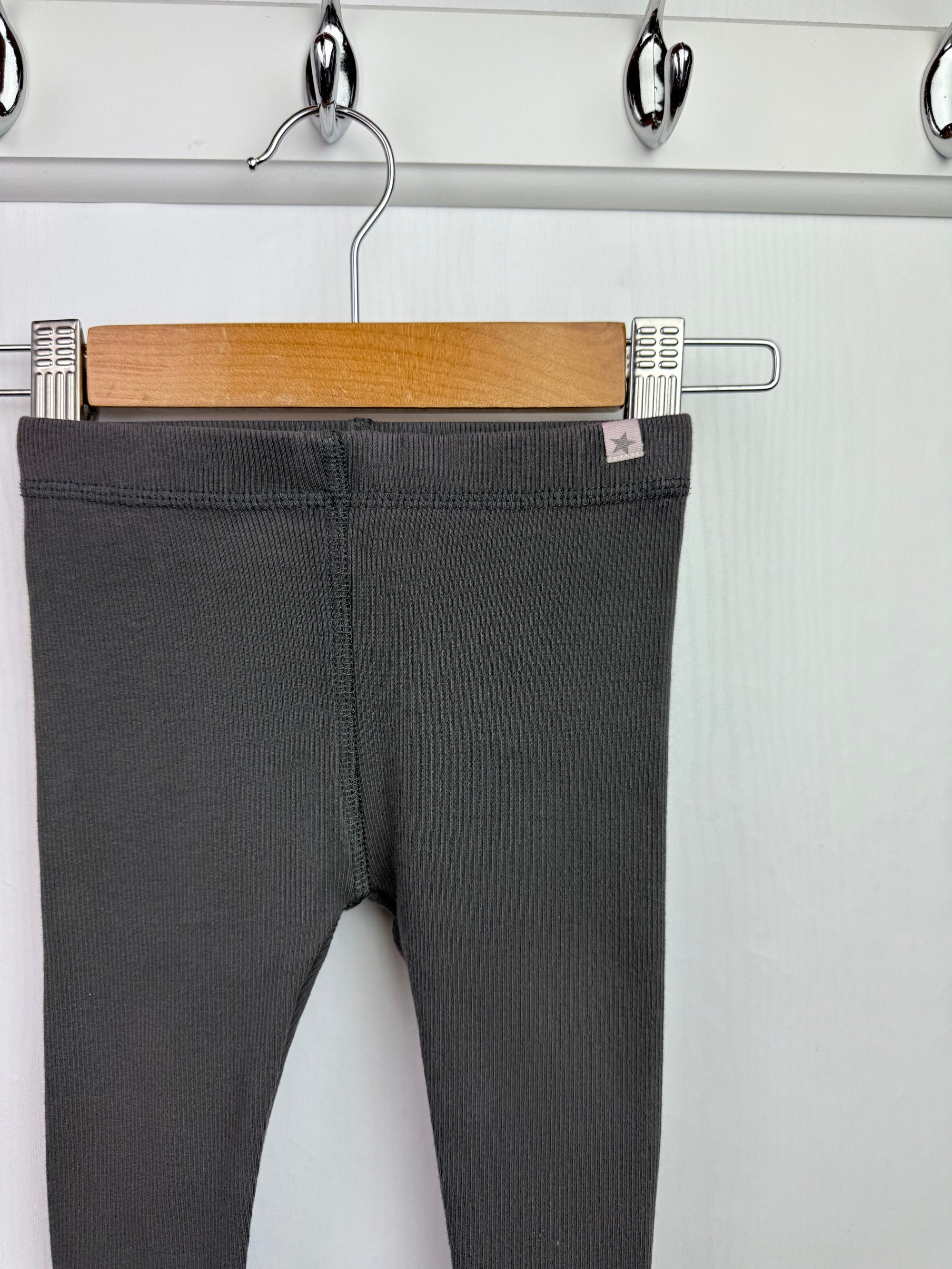 Zara Grey Ribbed Leggings - Unisex 12 - 18 Months - Little Ones Preloved. Second Hand Children's & Preloved Baby, Kids, Girls & Boys Clothes. UK online