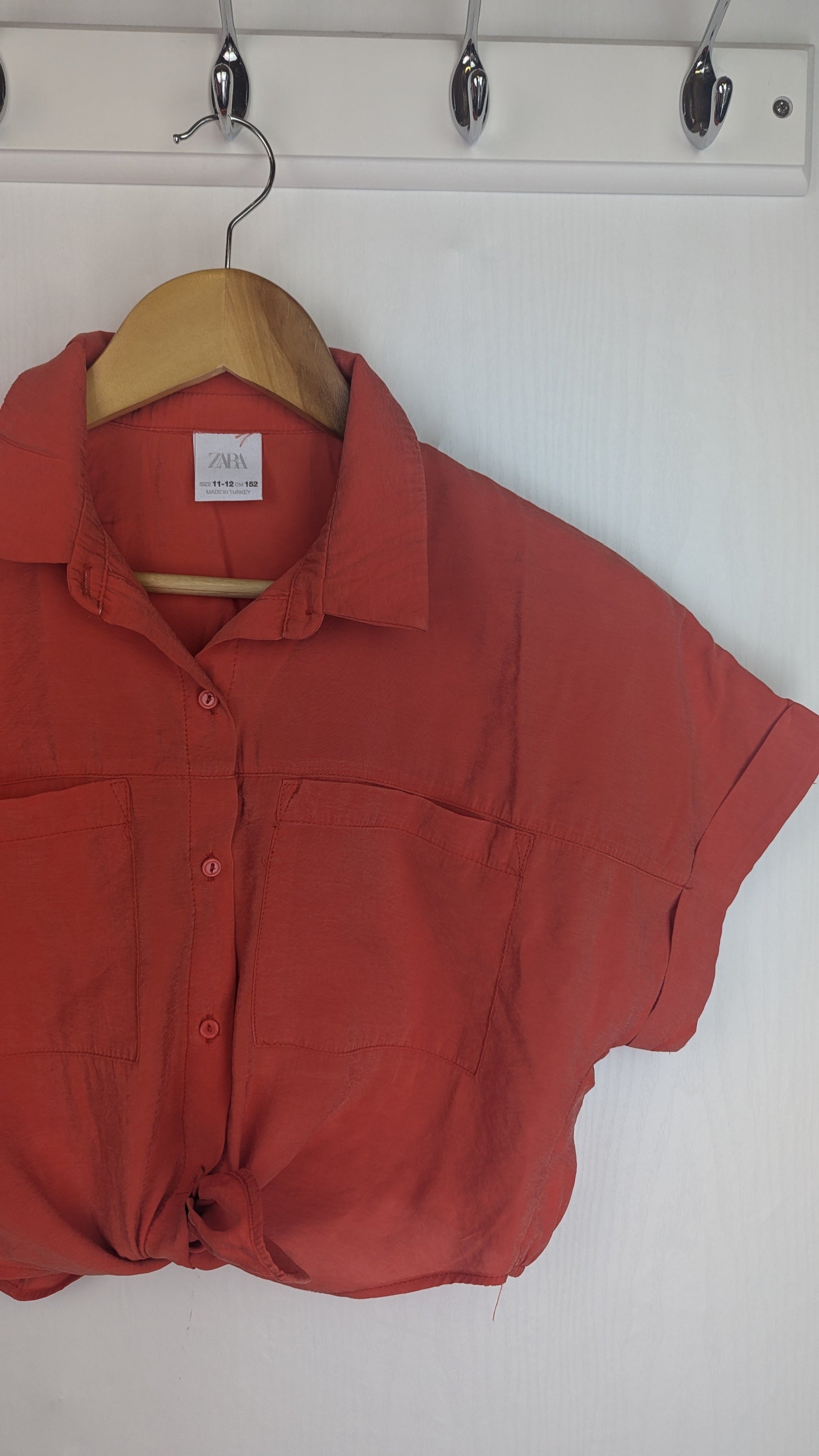 Zara Orange Crop Shirt - Girls 11 - 12 Yea - Little Ones Preloved. Second Hand Children's & Preloved Baby, Kids, Girls & Boys Clothes. UK online