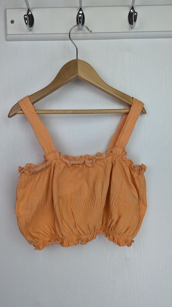 Zara Orange Scrunched Crop Top - Girls 11-12 Years Zara Used, Preloved, Preworn & Second Hand Baby, Kids & Children's Clothing UK Online. Cheap affordable. Brands including Next, Joules, Nutmeg Morrisons, TU, F&F, H&M.