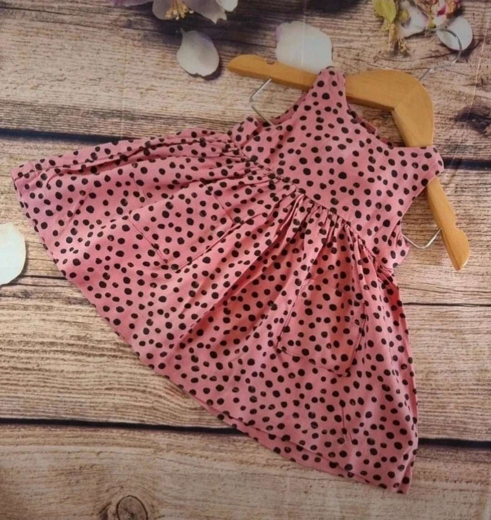 Mini Club Pink Spotty Dress - Girls 0-3 Months Little Ones Preloved  Used, Preloved, Preworn & Second Hand Baby, Kids & Children's Clothing UK Online. Cheap affordable. Brands including Next, Joules, Nutmeg, TU, F&F, H&M.
